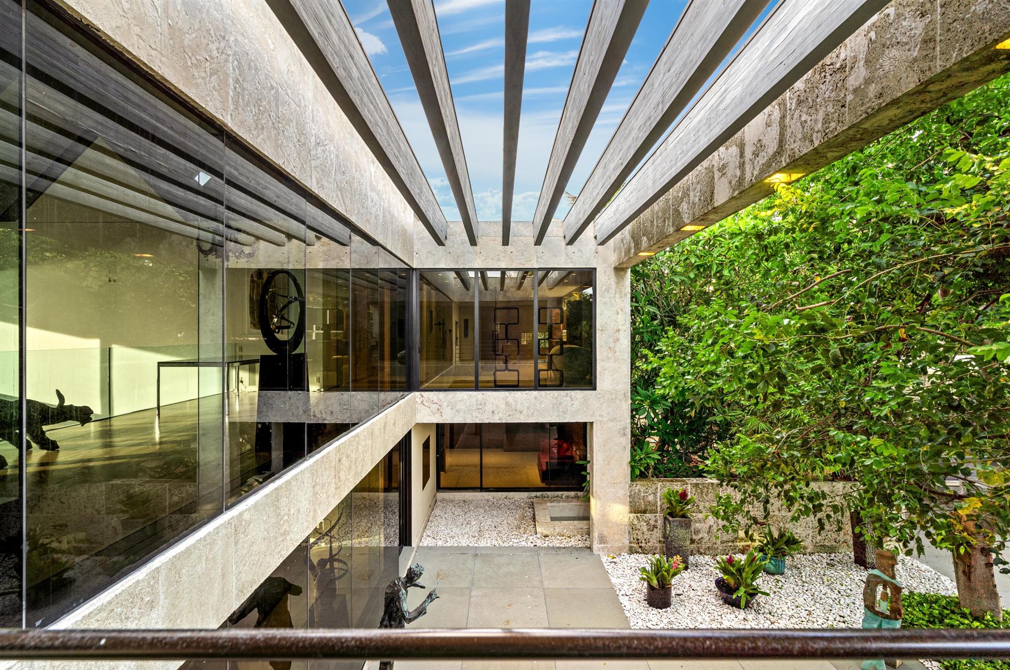 880 S Ocean Blvd Manalapan, FL 33462