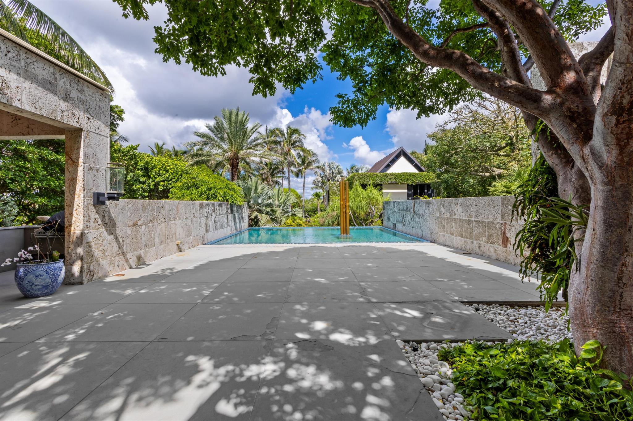 880 S Ocean Blvd Manalapan, FL 33462