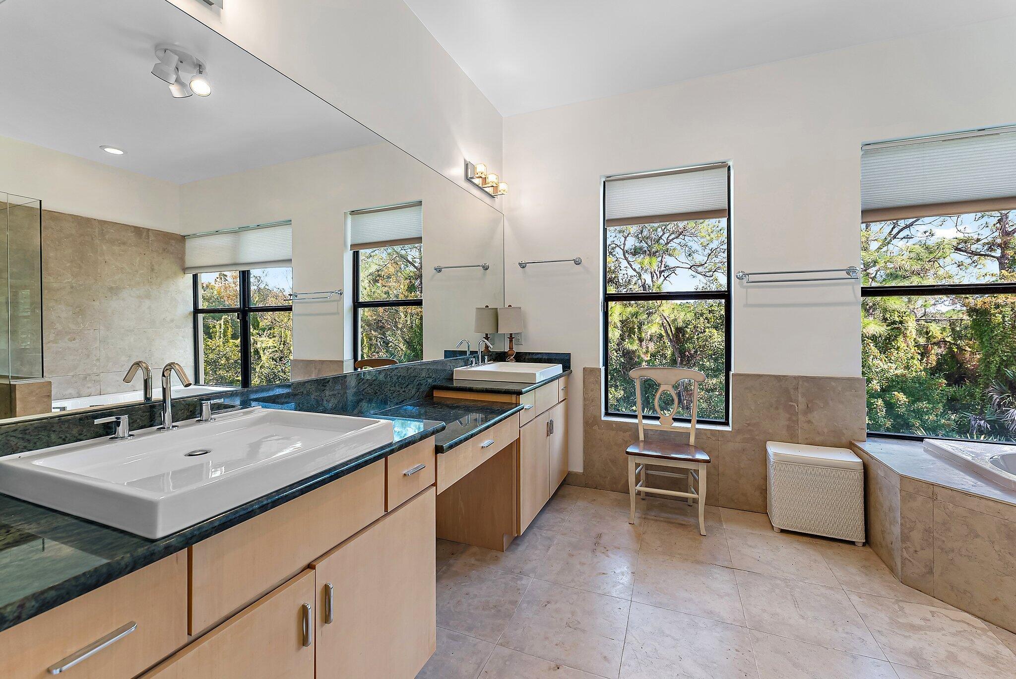 2494 SE Ranch Acres Cir Jupiter, FL 33478