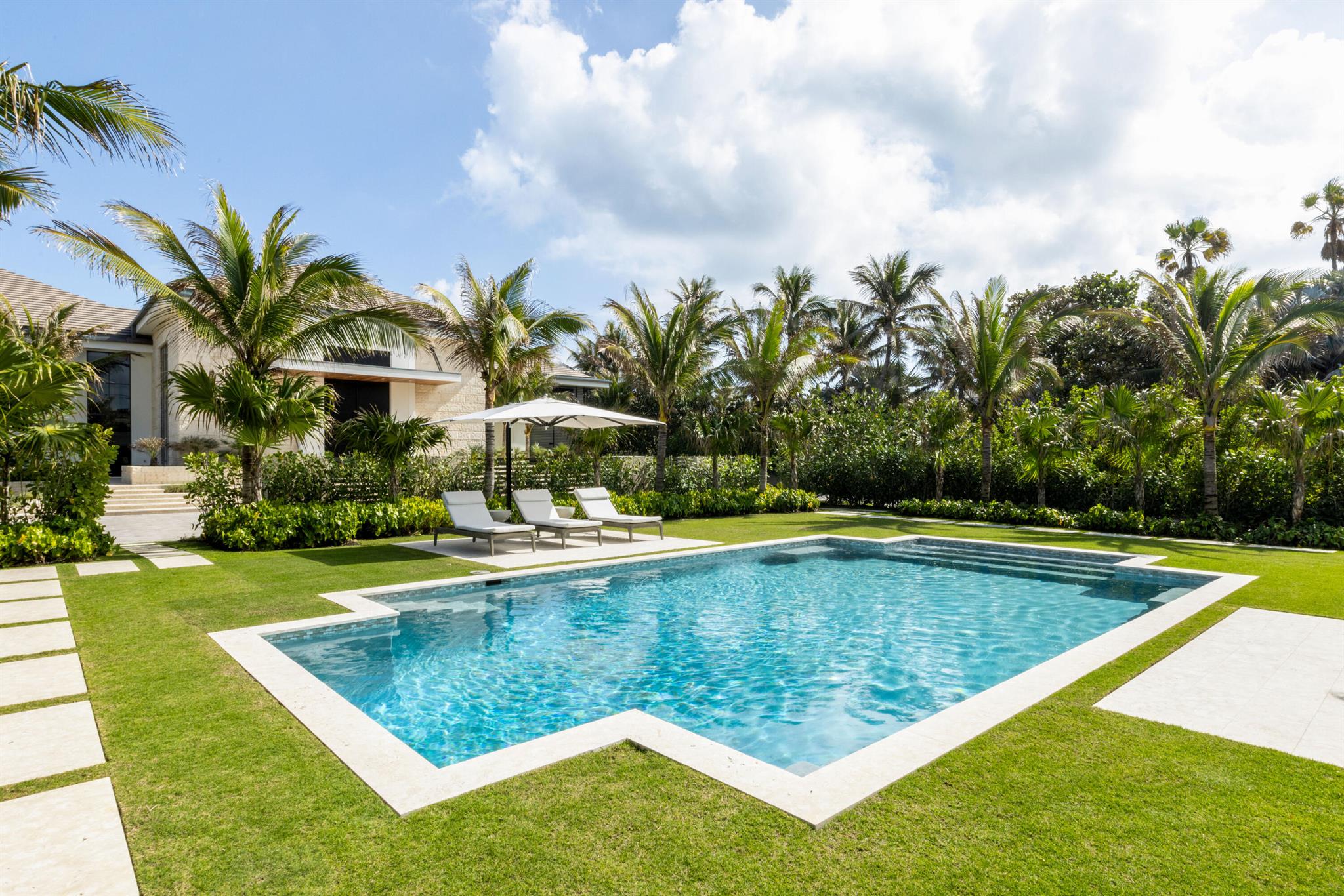 1160 S Ocean Blvd Manalapan, FL 33462 1160 S Ocean Blvd Manalapan, FL 33462