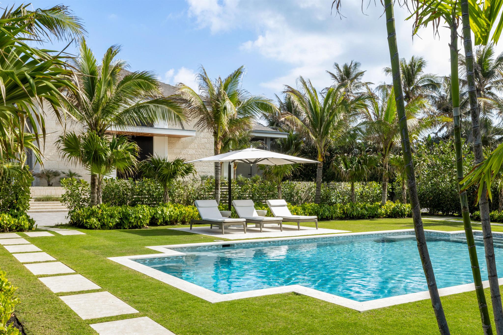 1160 S Ocean Blvd Manalapan, FL 33462 1160 S Ocean Blvd Manalapan, FL 33462