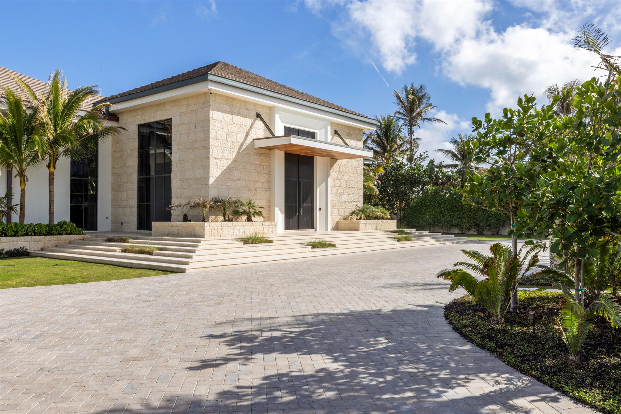 1160 S Ocean Blvd Manalapan, FL 33462 1160 S Ocean Blvd Manalapan, FL 33462