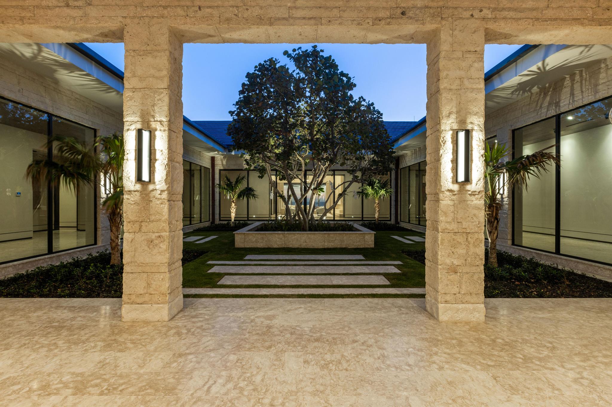 1160 S Ocean Blvd Manalapan, FL 33462 1160 S Ocean Blvd Manalapan, FL 33462