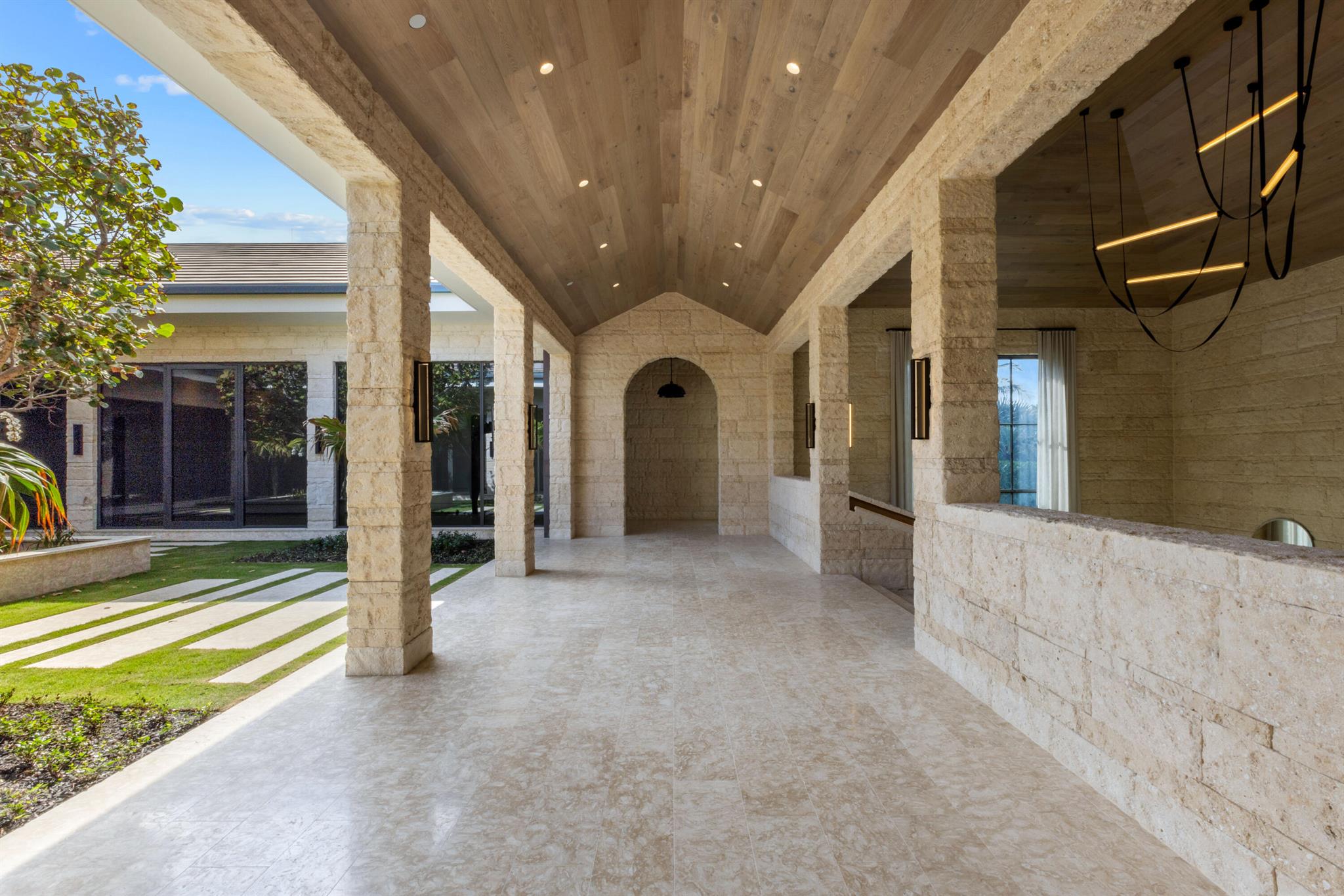 1160 S Ocean Blvd Manalapan, FL 33462 1160 S Ocean Blvd Manalapan, FL 33462