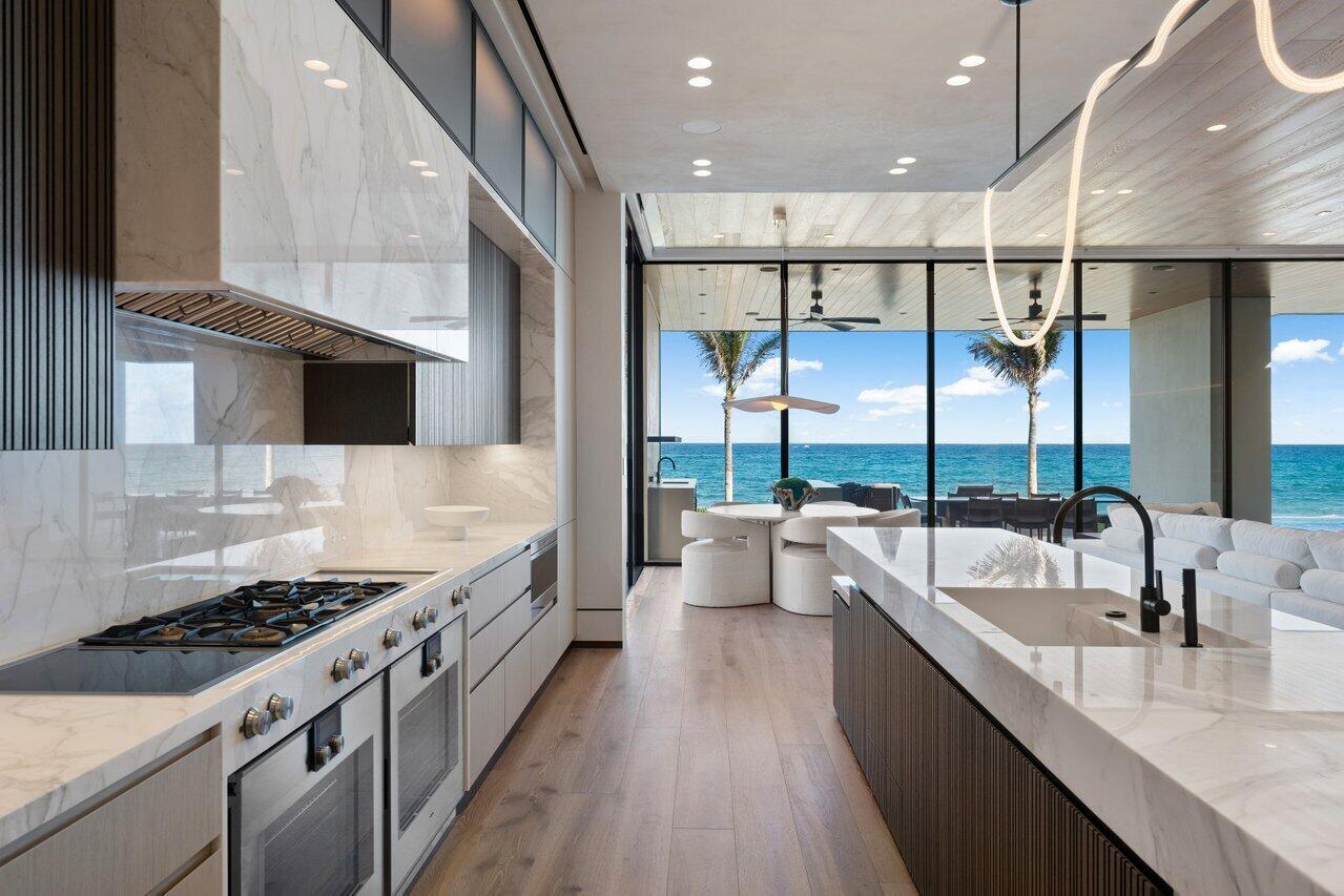 1160 S Ocean Blvd Manalapan, FL 33462 1160 S Ocean Blvd Manalapan, FL 33462