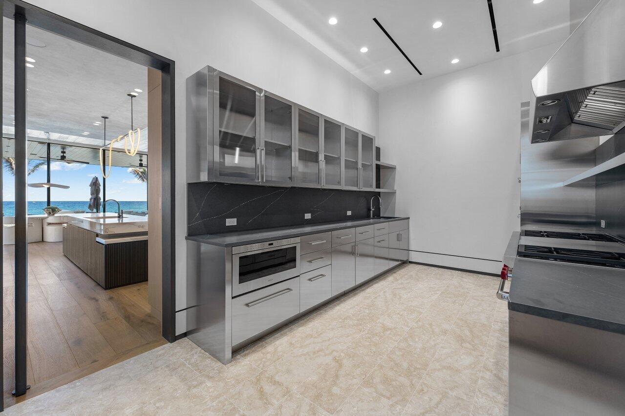 1160 S Ocean Blvd Manalapan, FL 33462 1160 S Ocean Blvd Manalapan, FL 33462