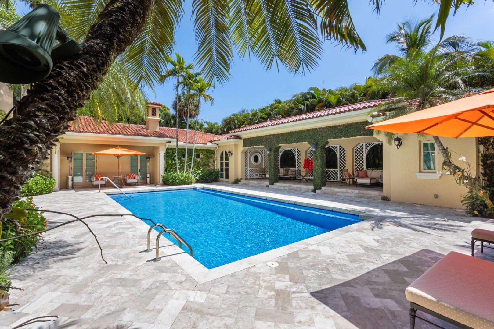 226 Via Las Brisas Palm Beach, FL 33480