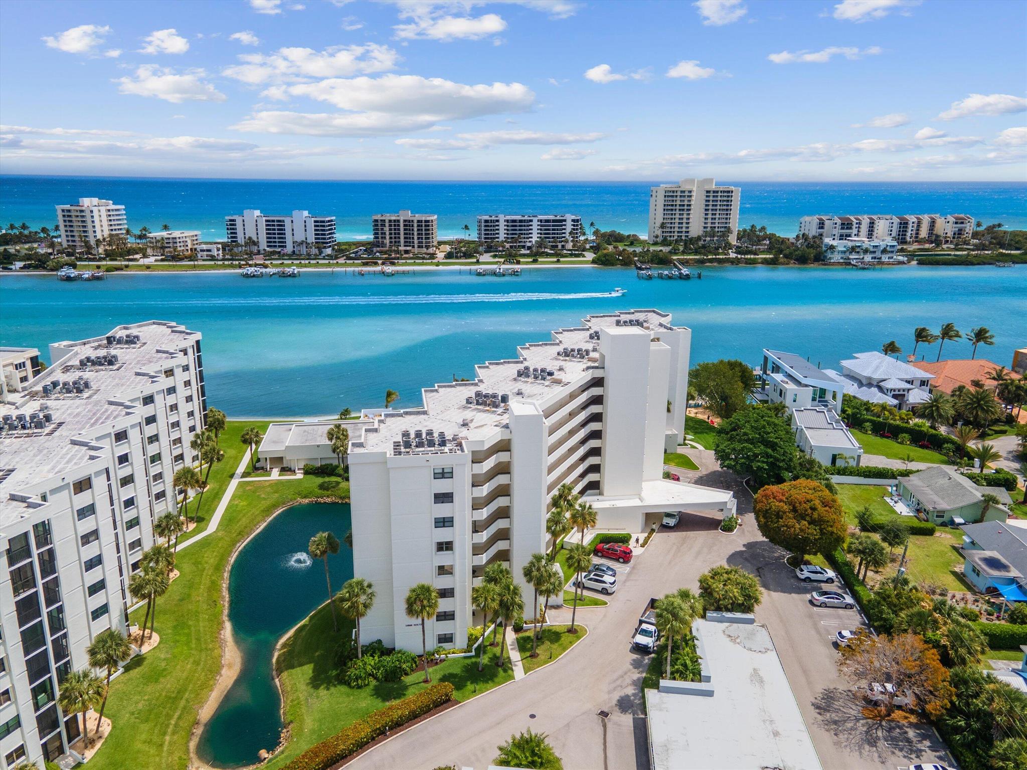 19800 Sandpointe Bay Dr #510 Tequesta, FL 33469