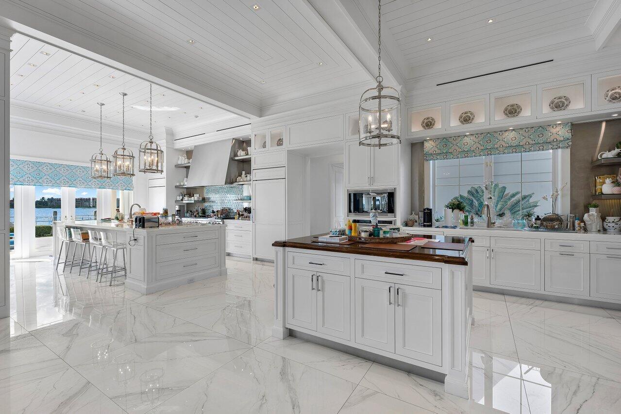 1275 Lands End Rd Manalapan, FL 33462