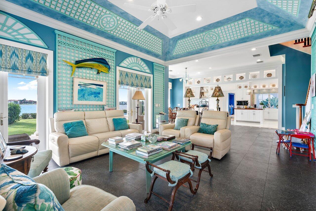 1275 Lands End Rd Manalapan, FL 33462