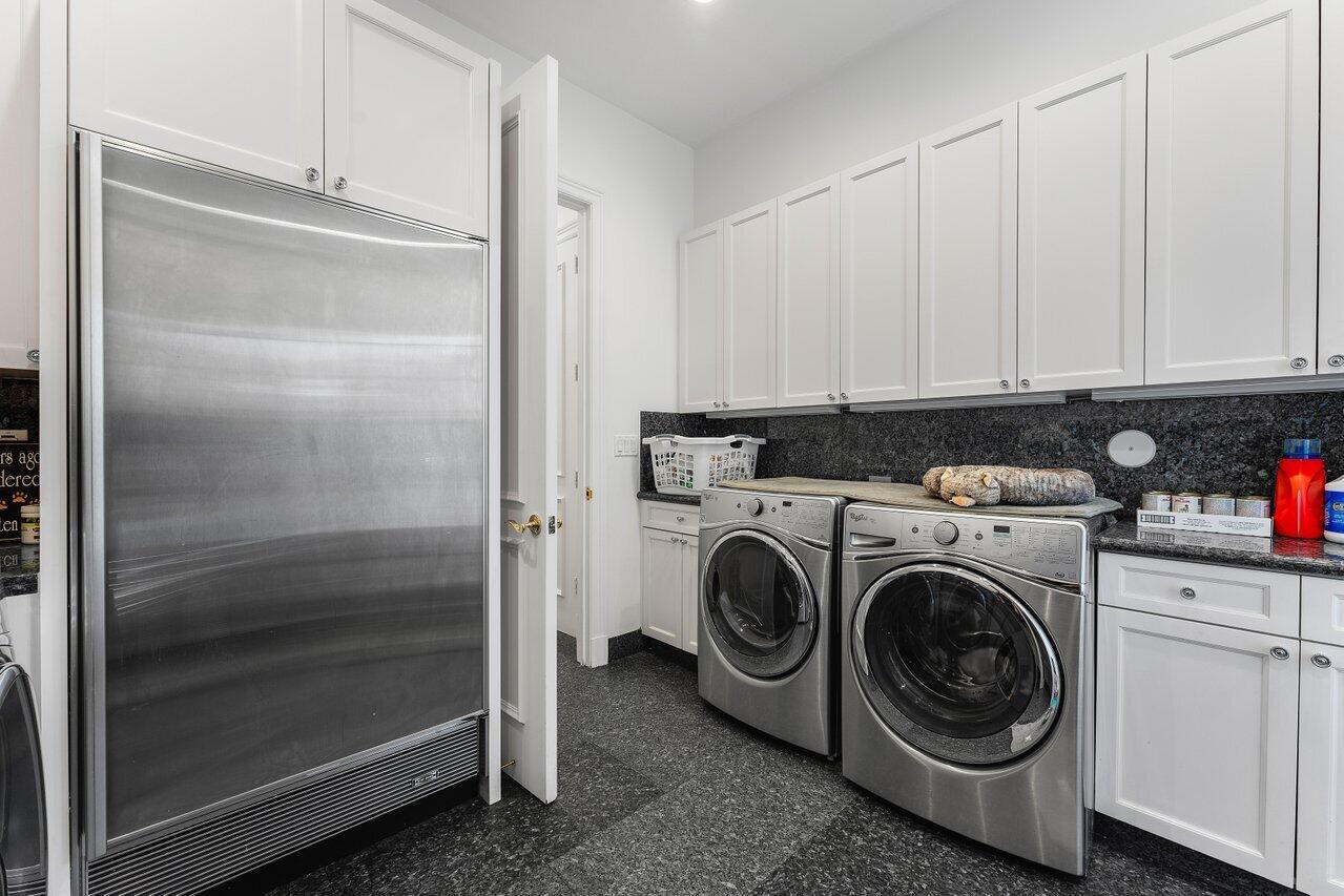 1275 Lands End Rd Manalapan, FL 33462