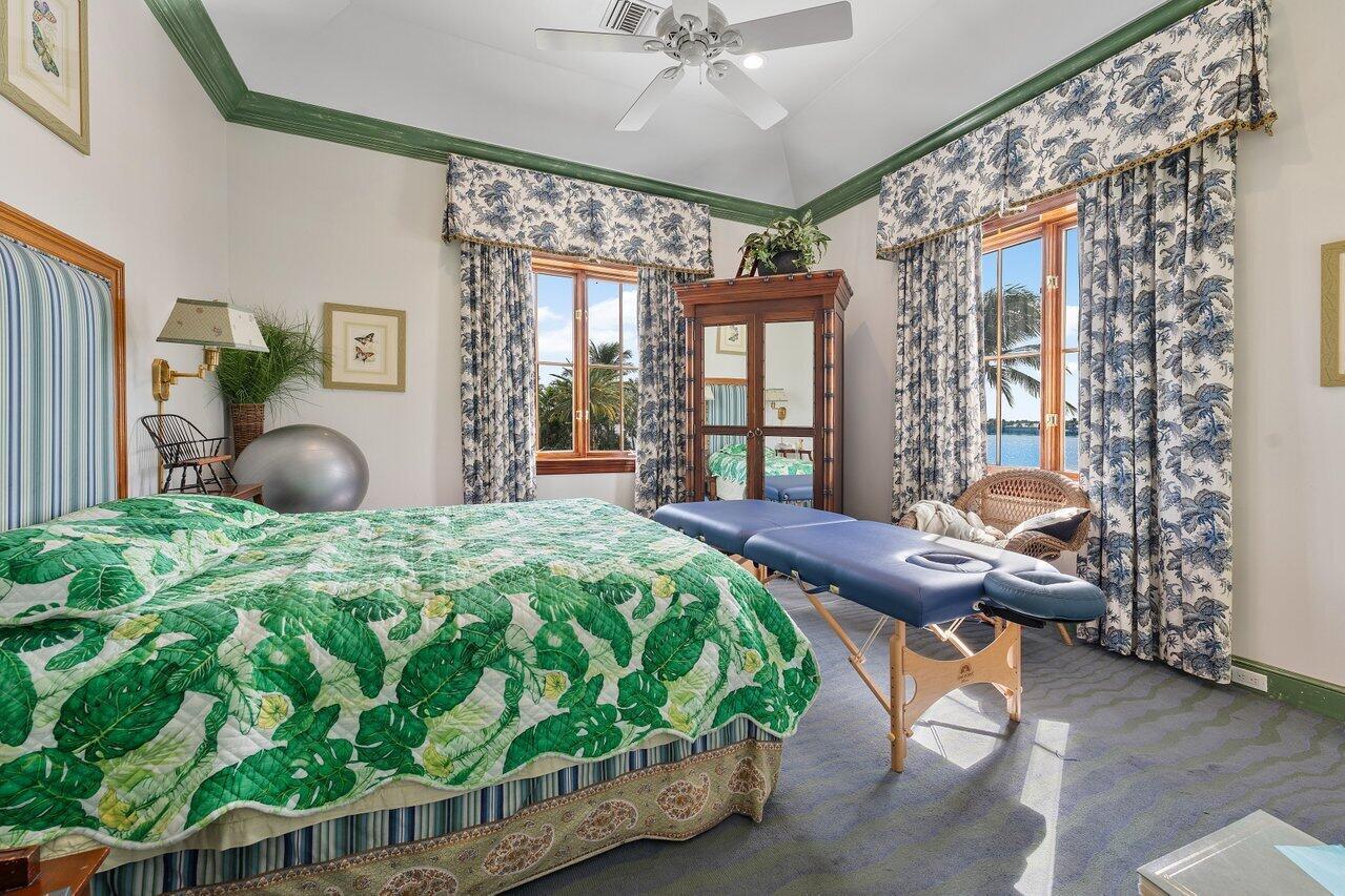 1275 Lands End Rd Manalapan, FL 33462