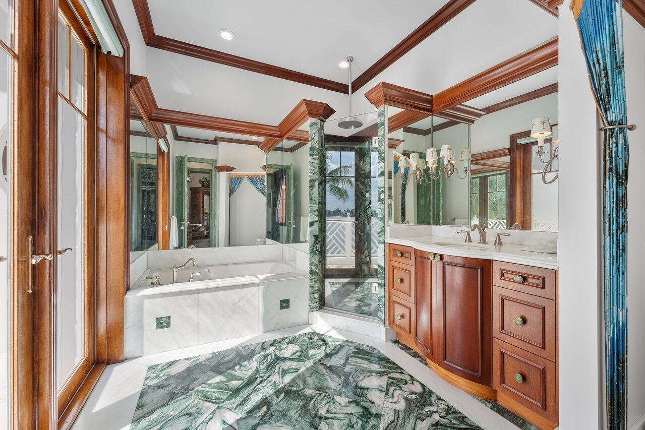 1275 Lands End Rd Manalapan, FL 33462