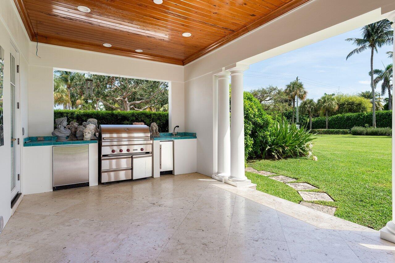 1275 Lands End Rd Manalapan, FL 33462