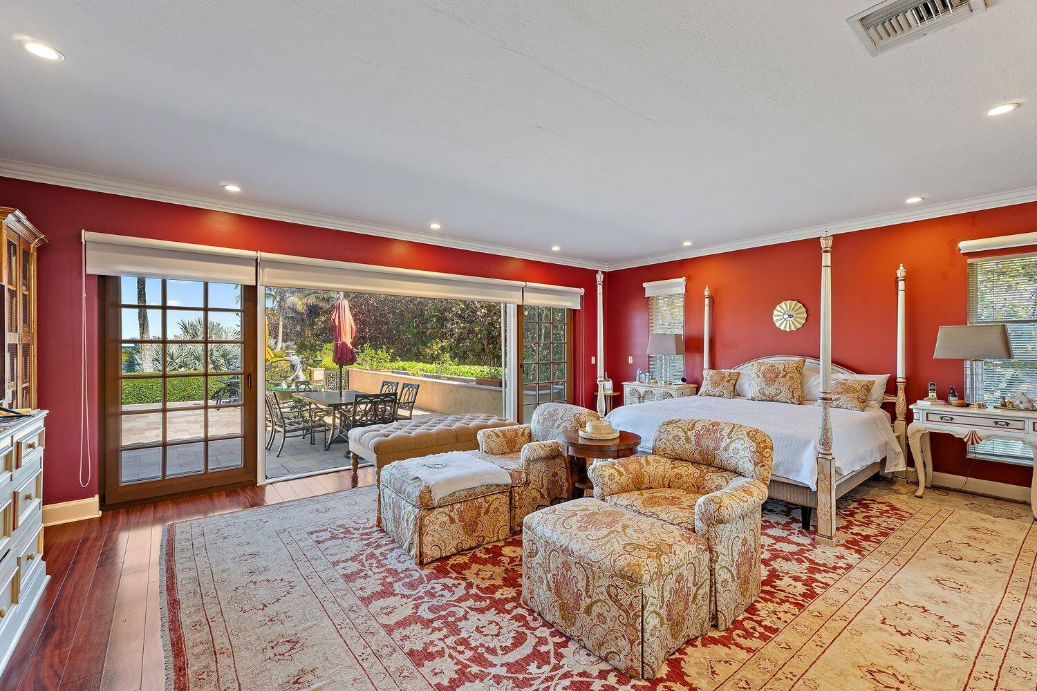 527 S Beach Rd Jupiter Island, FL 33455