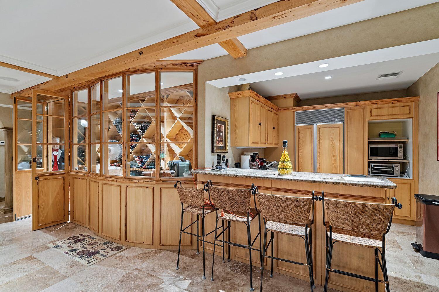 527 S Beach Rd Jupiter Island, FL 33455