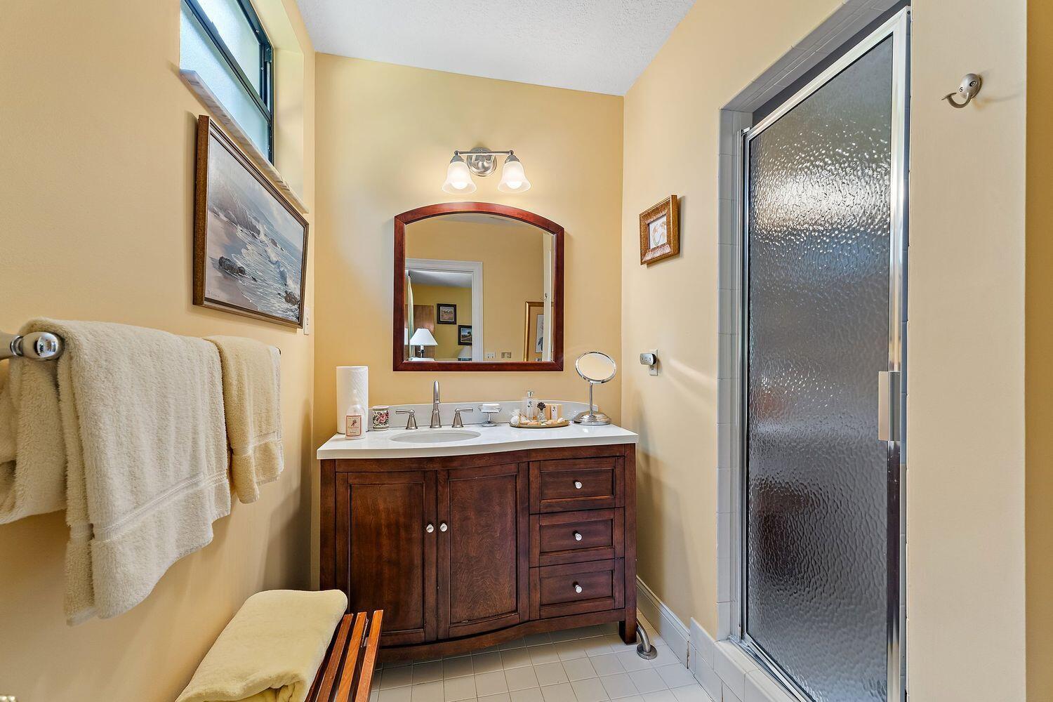 527 S Beach Rd Jupiter Island, FL 33455