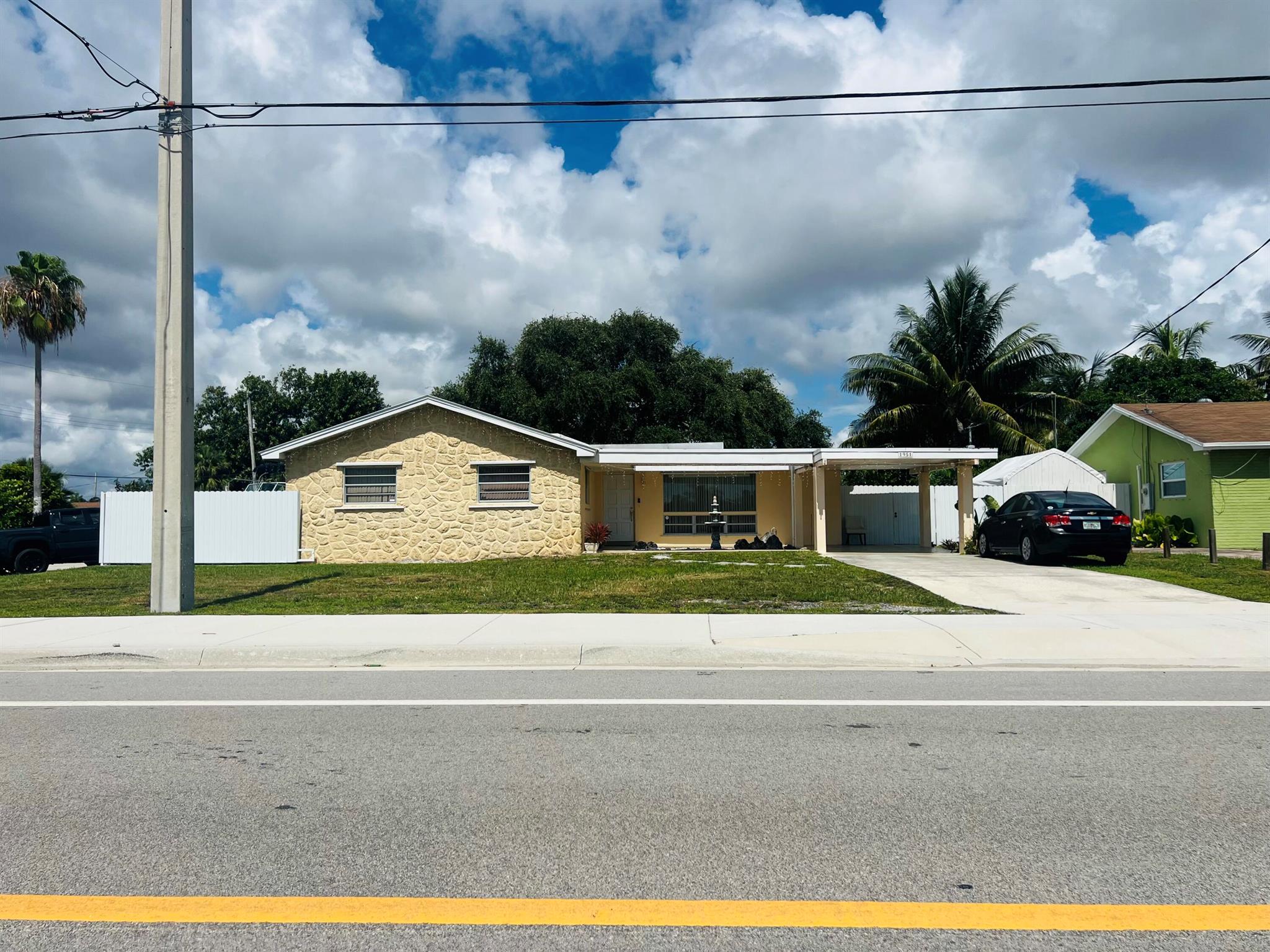 1951 S Florida Mango Rd
