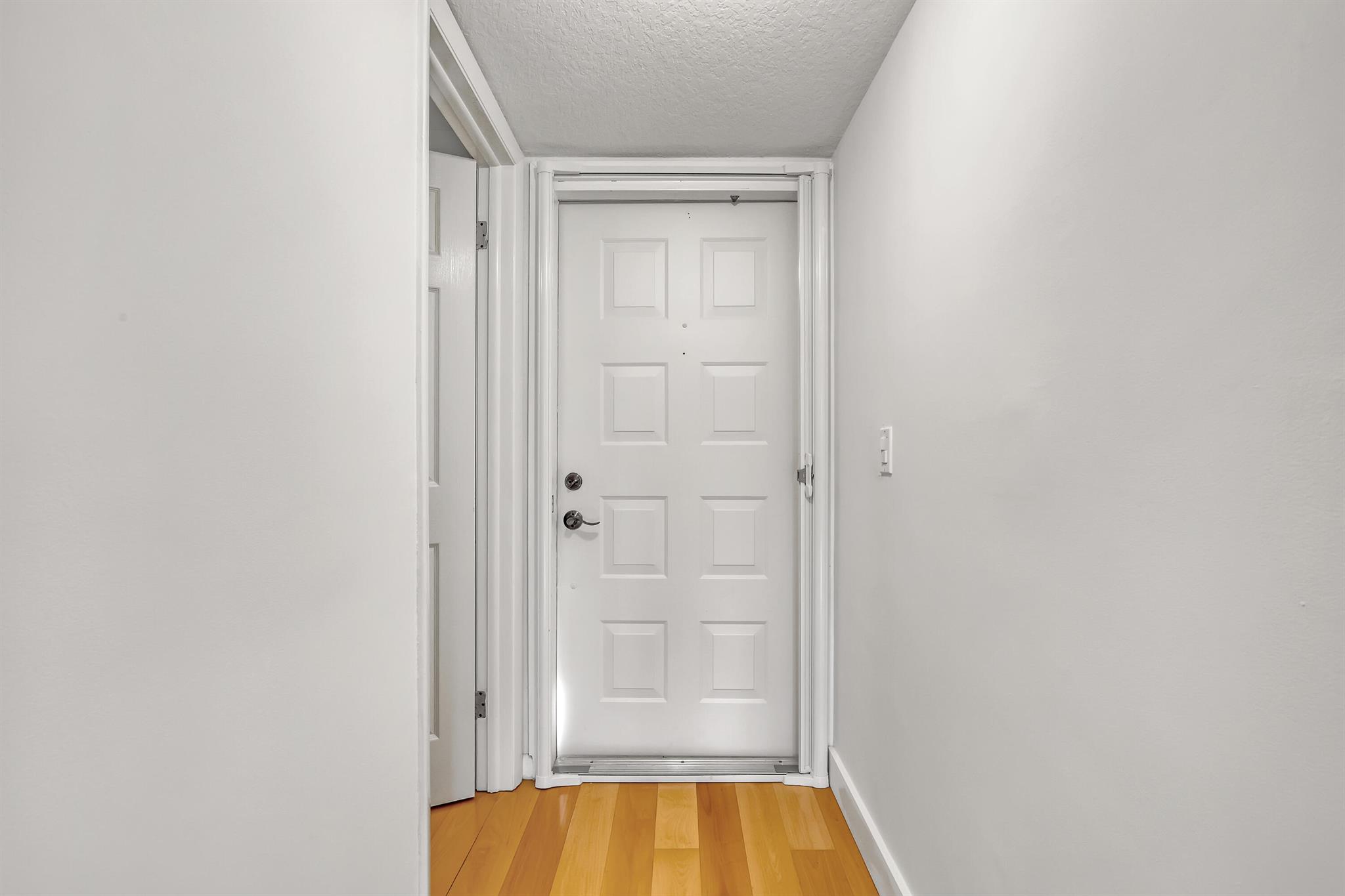 18390 SE Wood Hvn Ln #E Jupiter, FL 33469