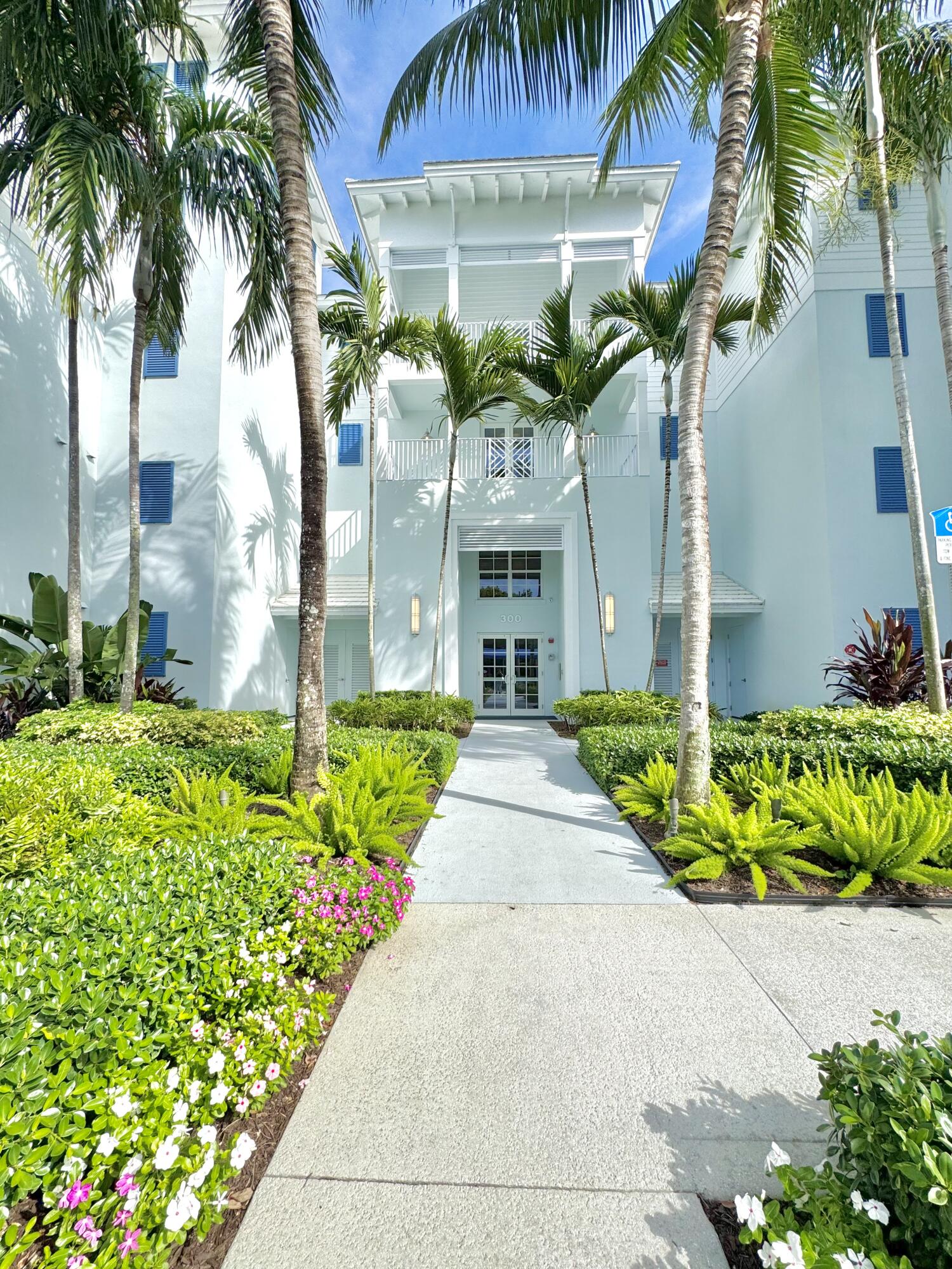341 Bay Colony Dr #341