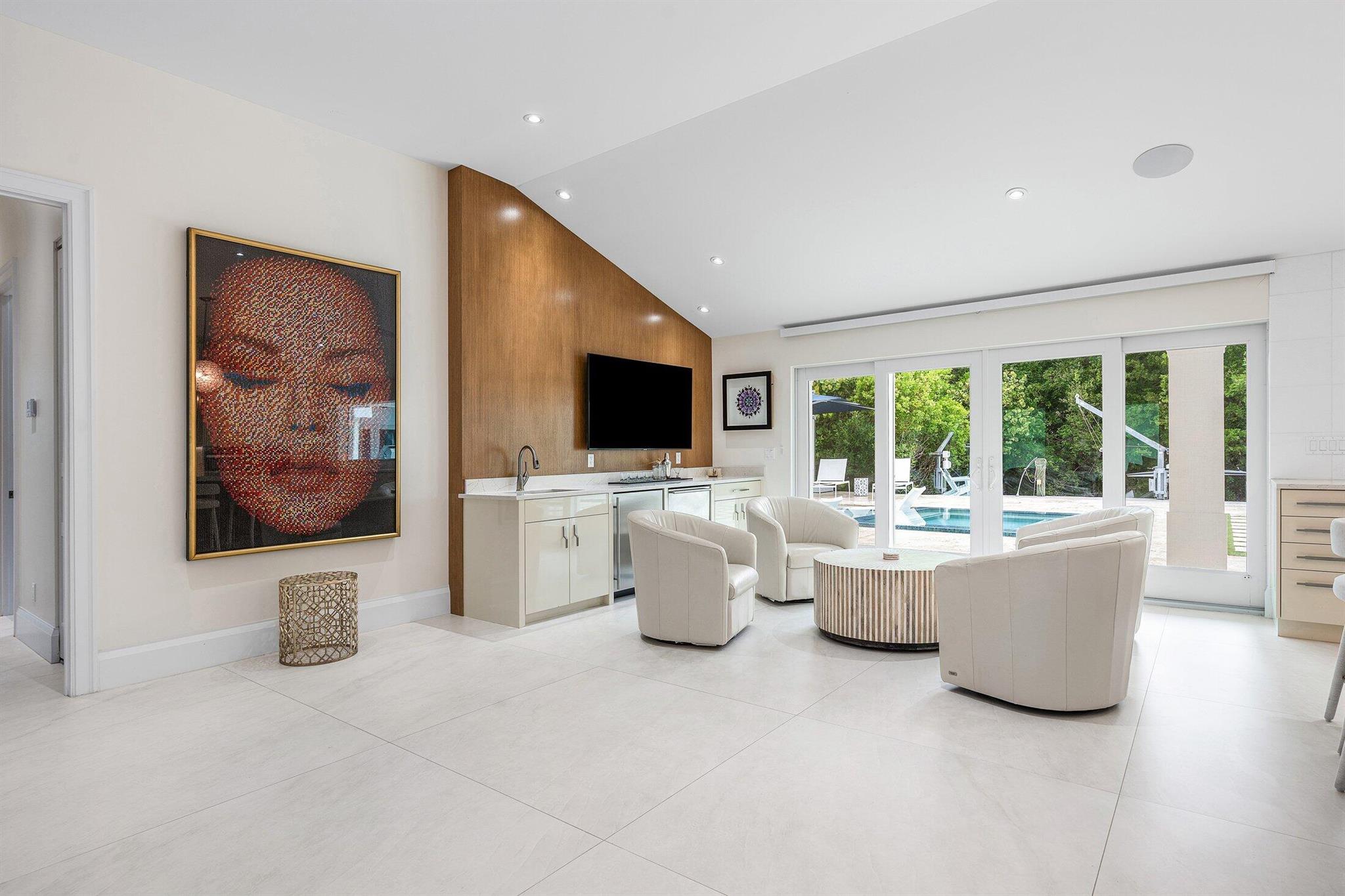 11863 Lake Shr Pl North Palm Beach, FL 33408