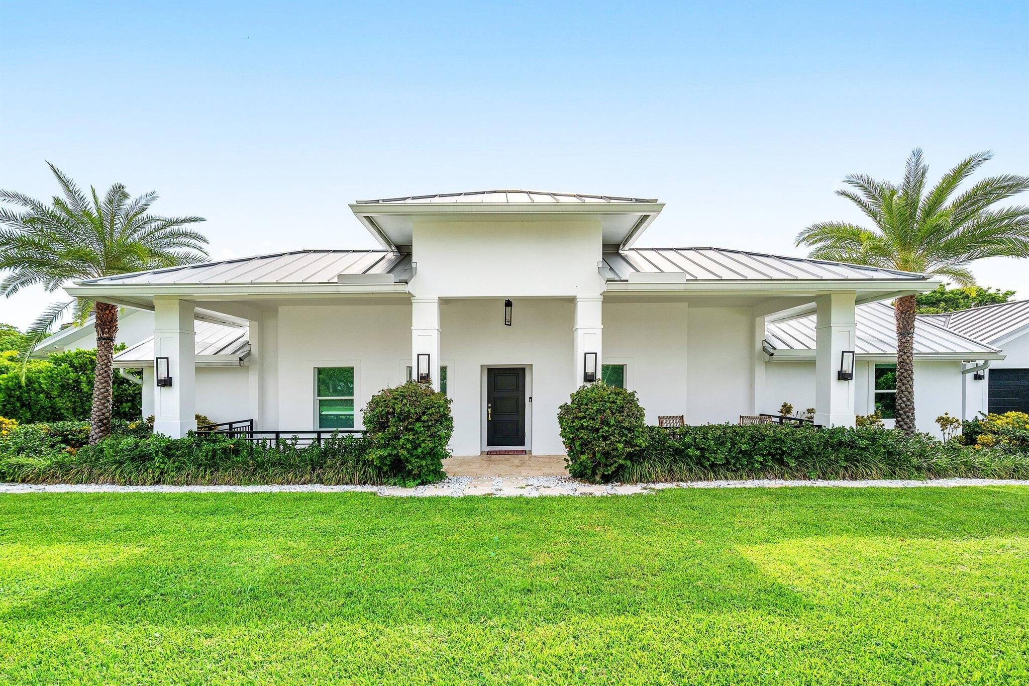 11863 Lake Shr Pl North Palm Beach, FL 33408