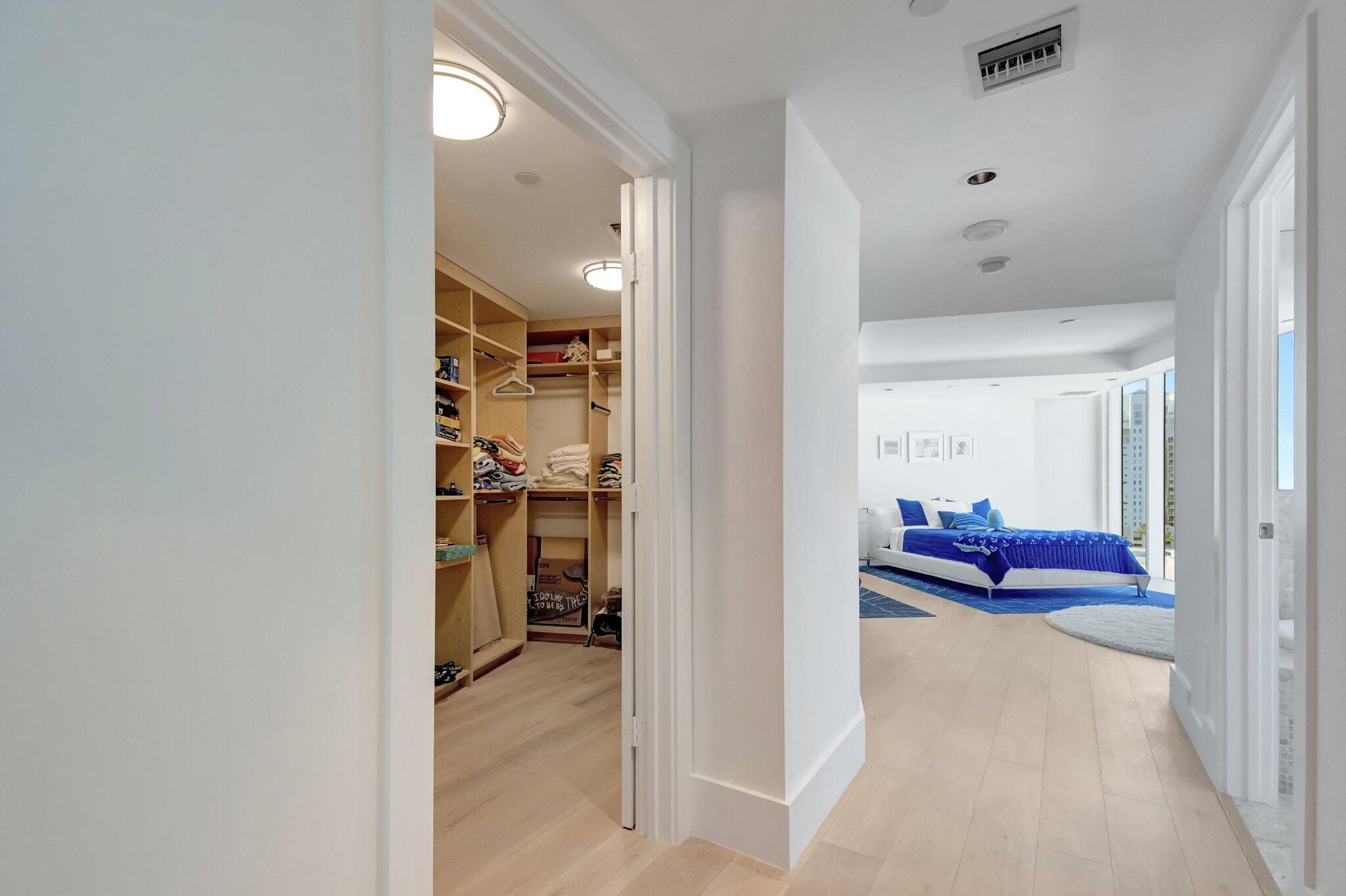 1200 Holiday Dr #1001 Fort Lauderdale, FL 33316