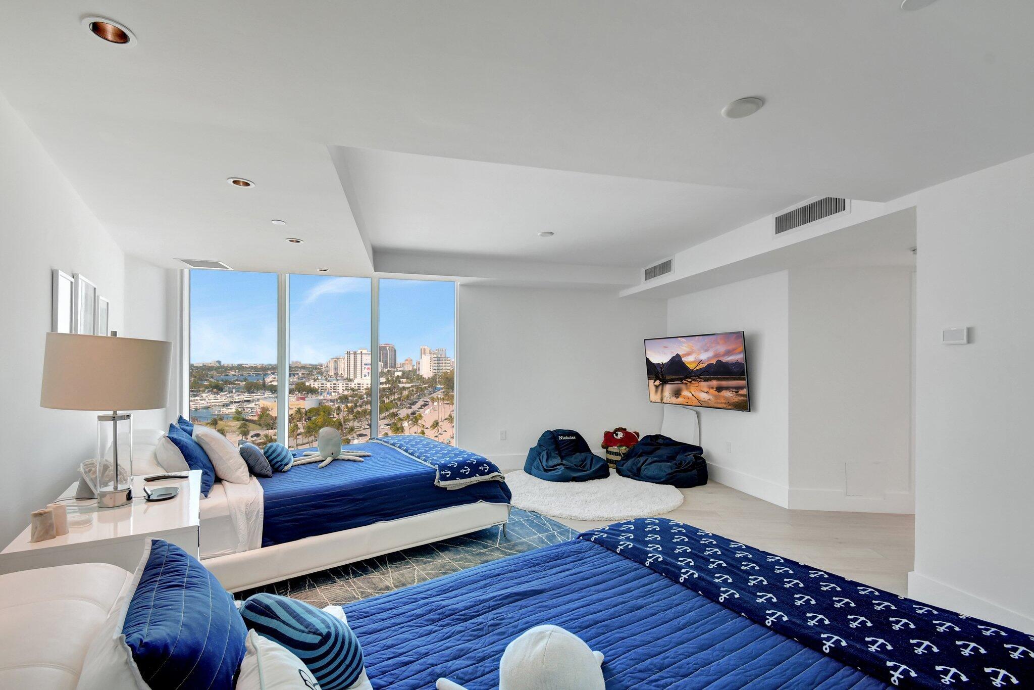 1200 Holiday Dr #1001 Fort Lauderdale, FL 33316