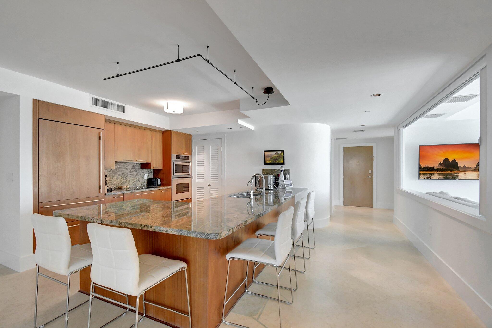 1200 Holiday Dr #1001 Fort Lauderdale, FL 33316