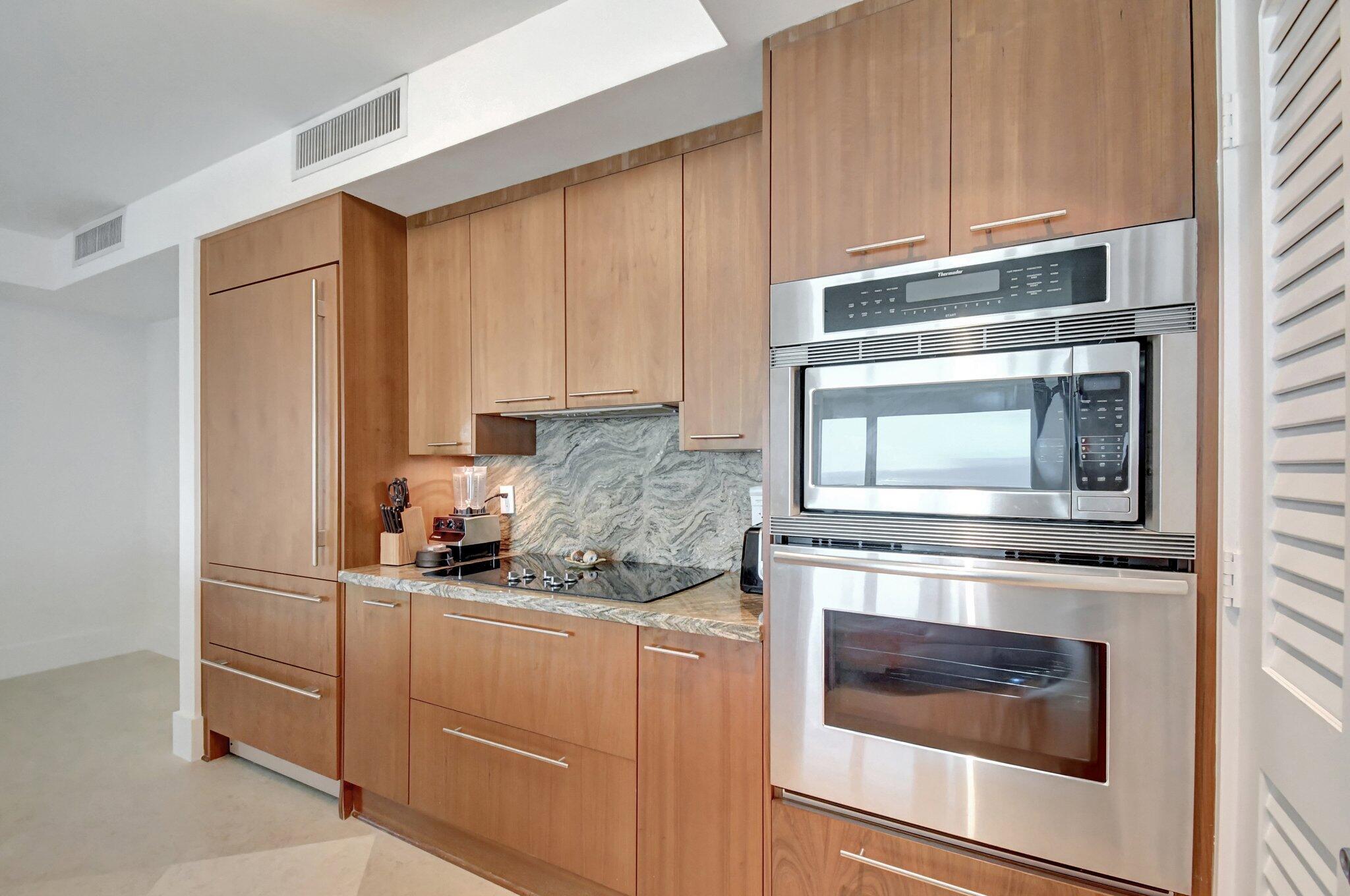 1200 Holiday Dr #1001 Fort Lauderdale, FL 33316