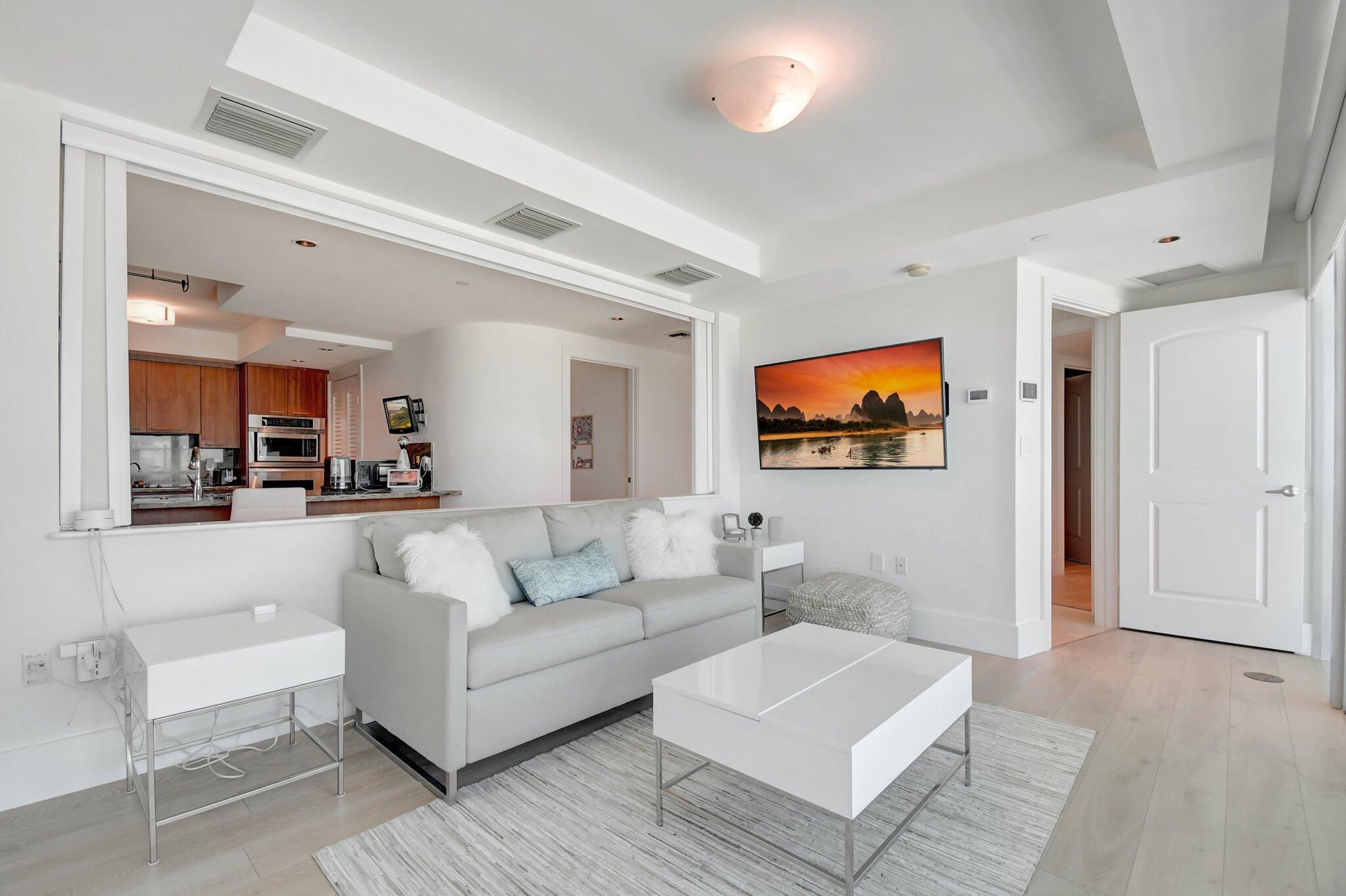 1200 Holiday Dr #1001 Fort Lauderdale, FL 33316