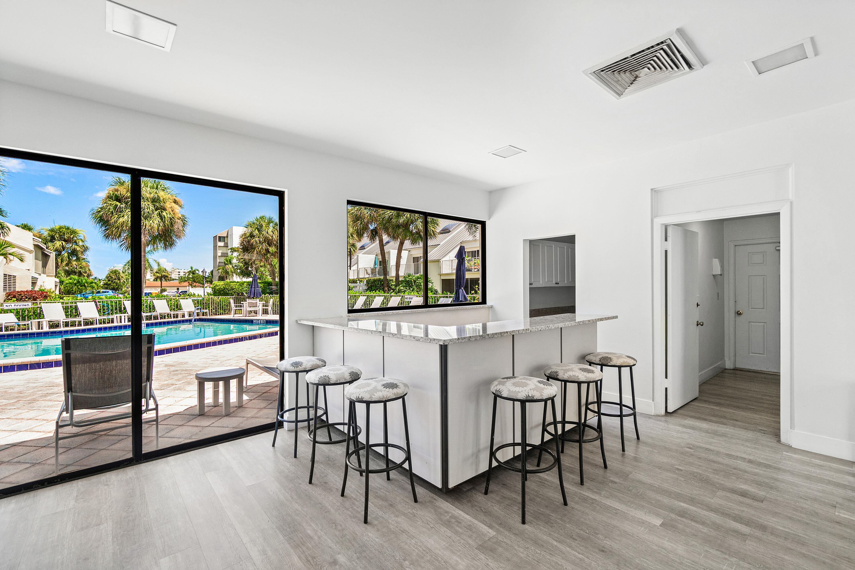 1605 S Us Hwy 1 #501-M1 Jupiter, FL 33477