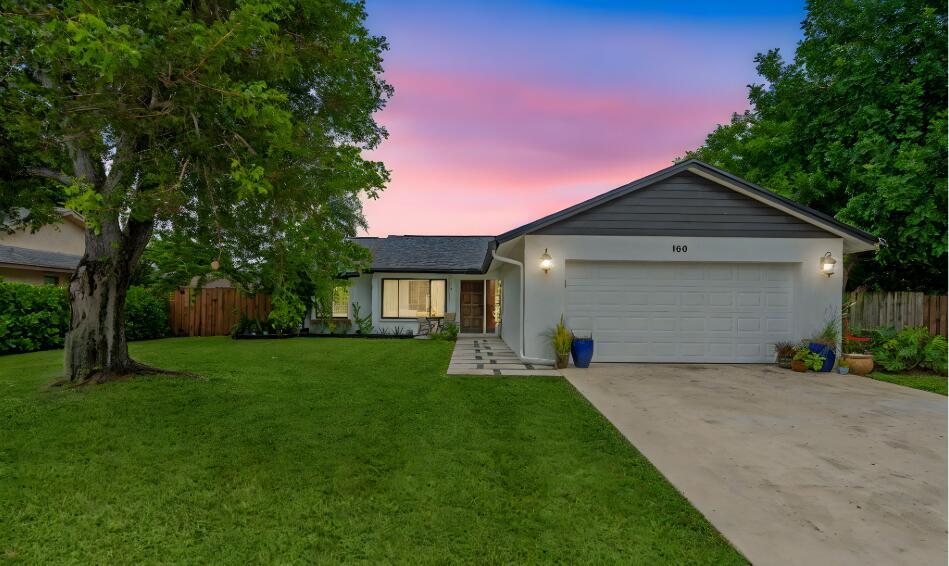 160 Parkwood Dr