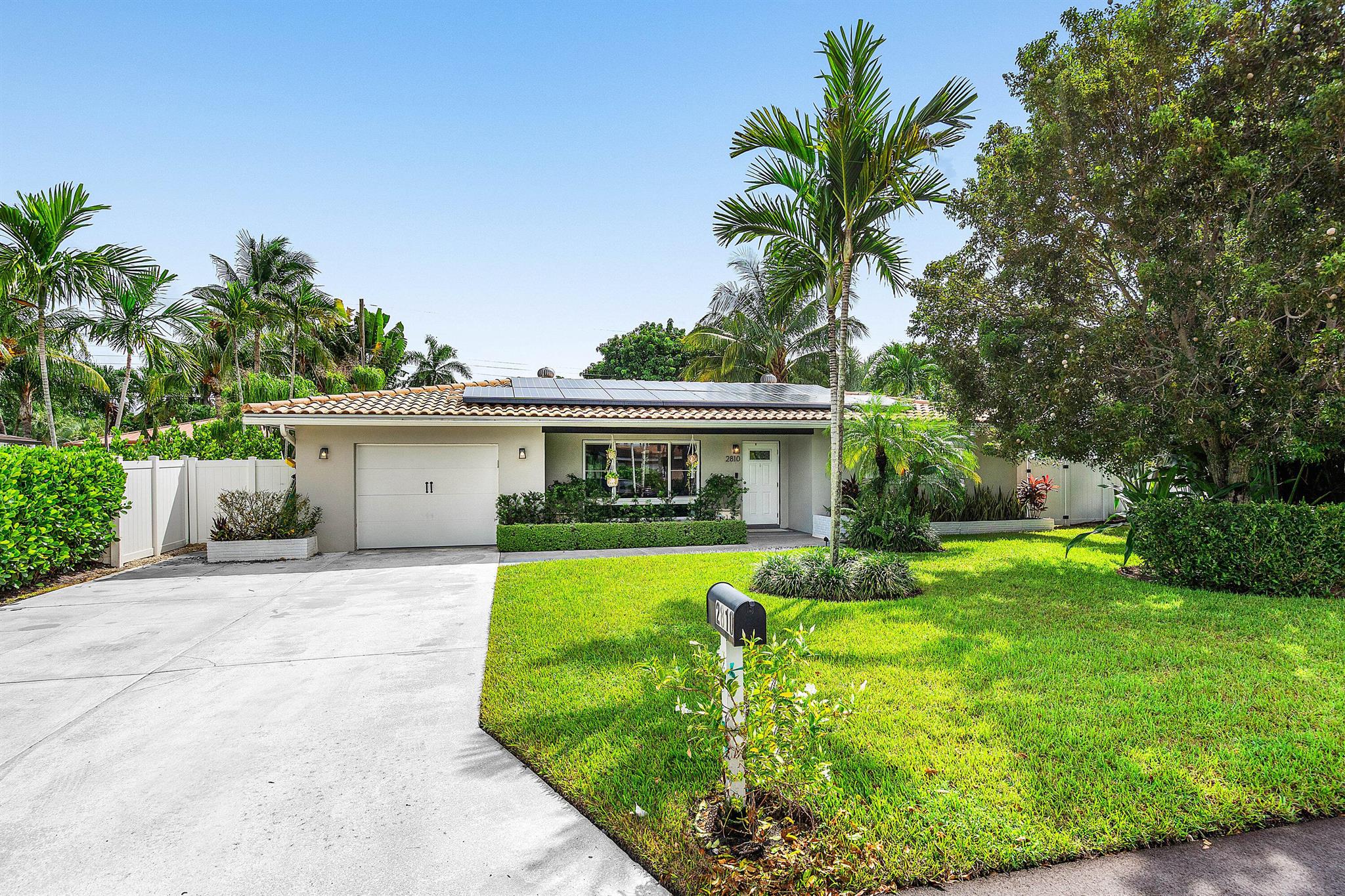 2810 SW 5th St