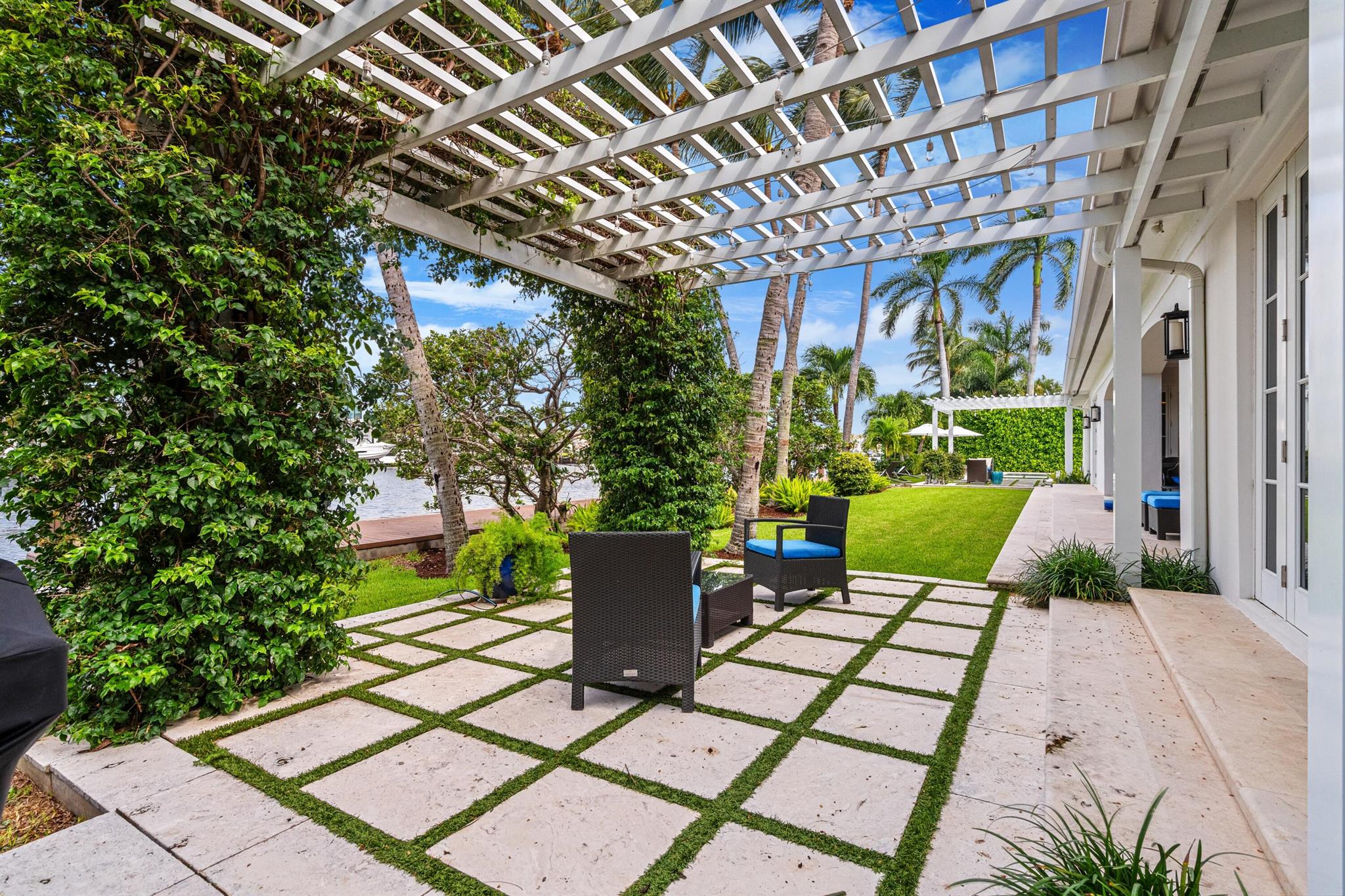 566 Palm Way Gulfstream, FL 33483