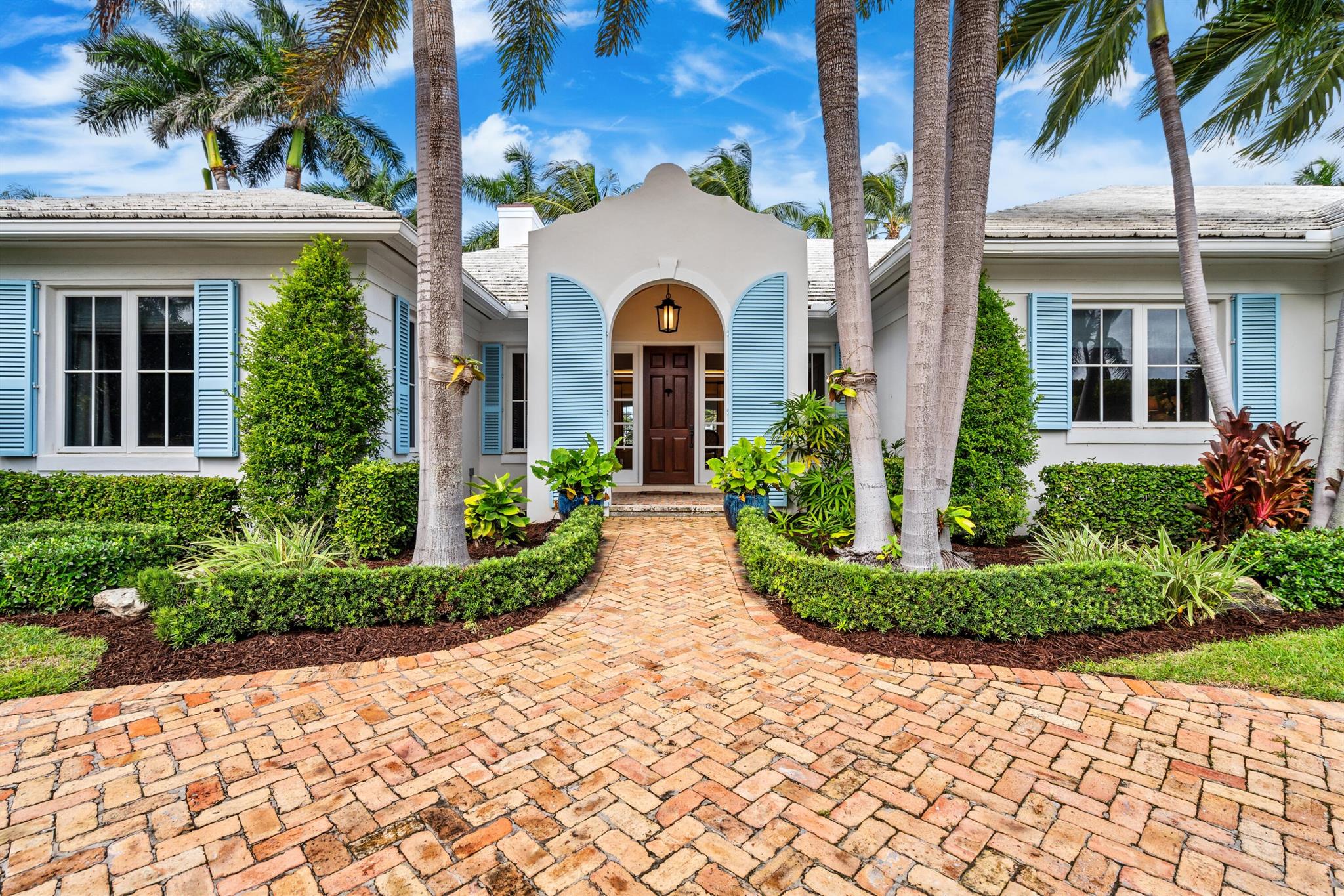 566 Palm Way Gulfstream, FL 33483