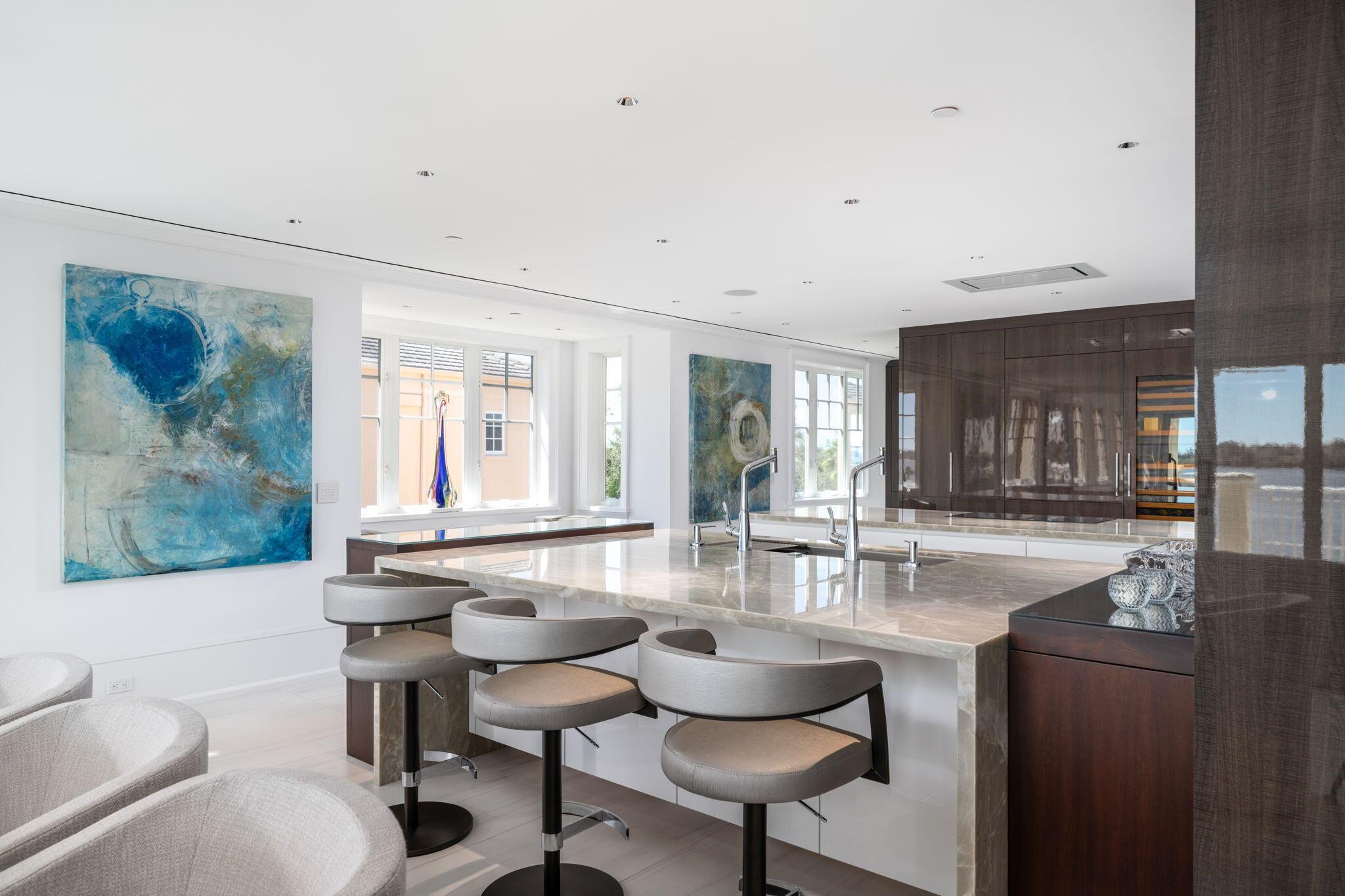 7 Royal Palm Pointe #Ph-W Vero Beach, FL 32960