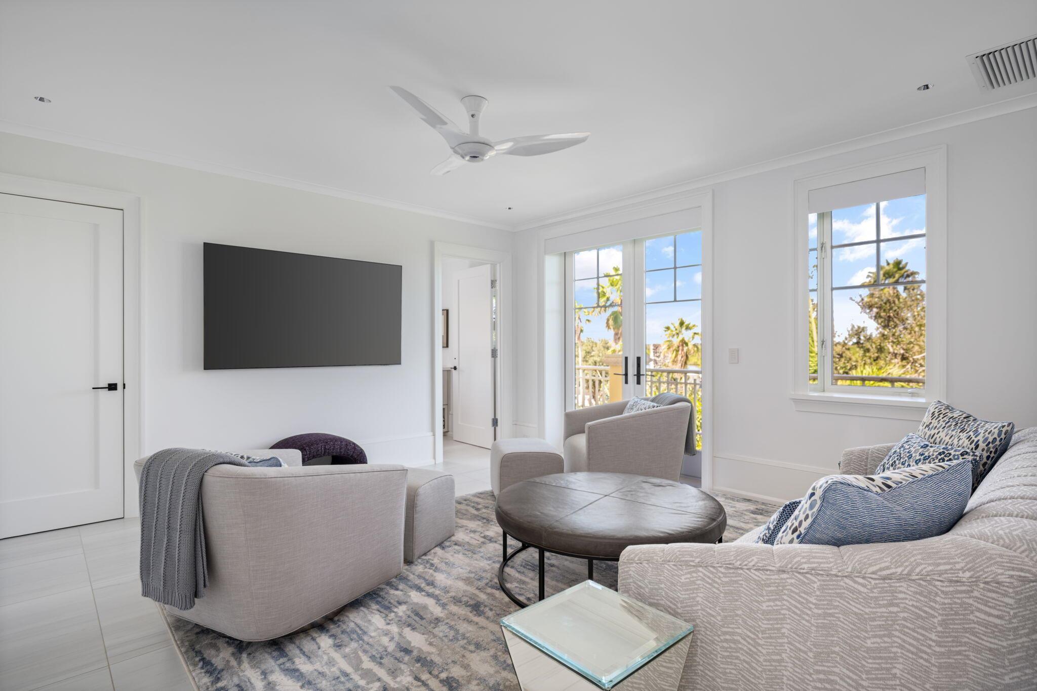 7 Royal Palm Pointe #Ph-W Vero Beach, FL 32960