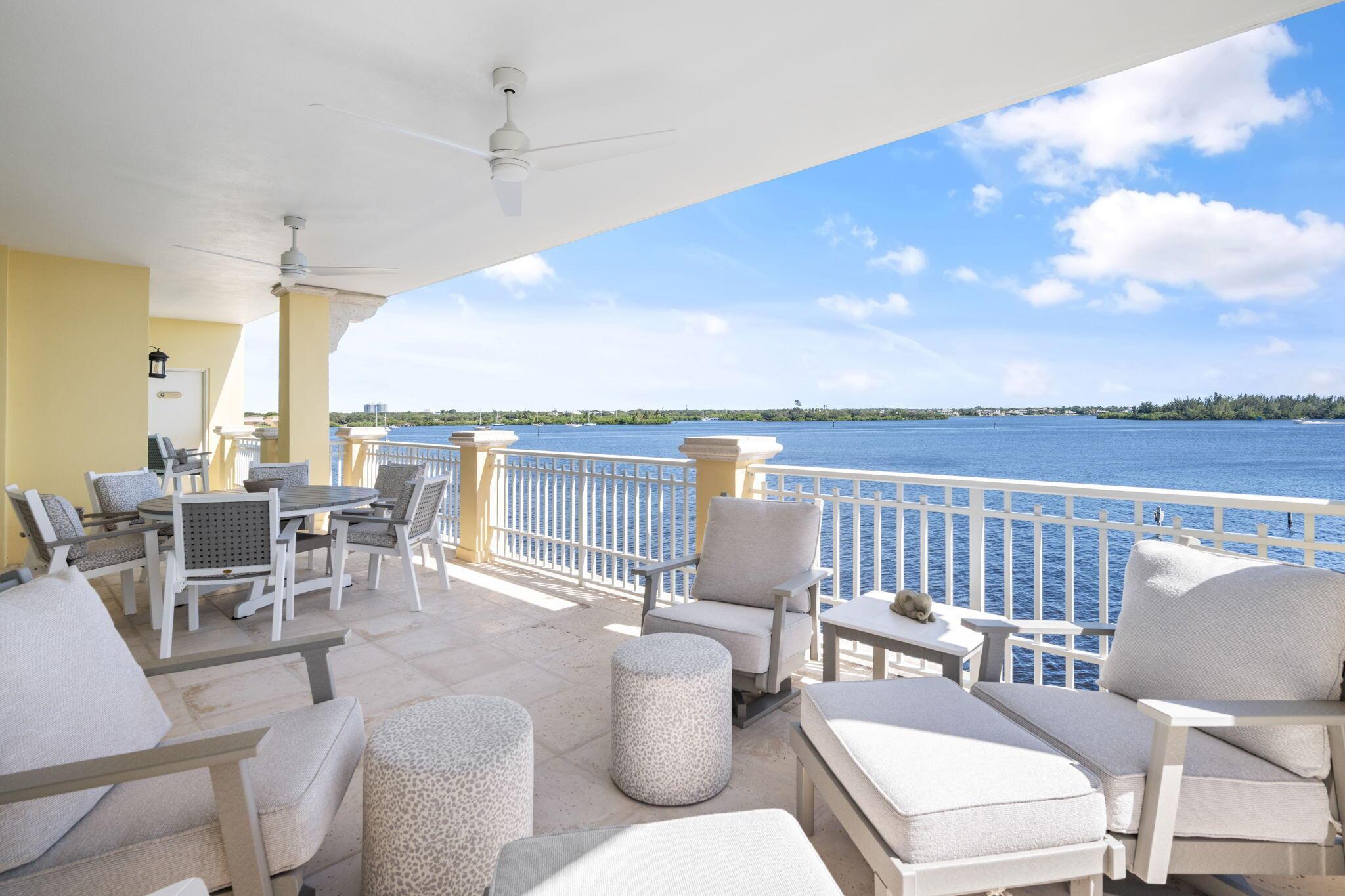 7 Royal Palm Pointe #Ph-W Vero Beach, FL 32960