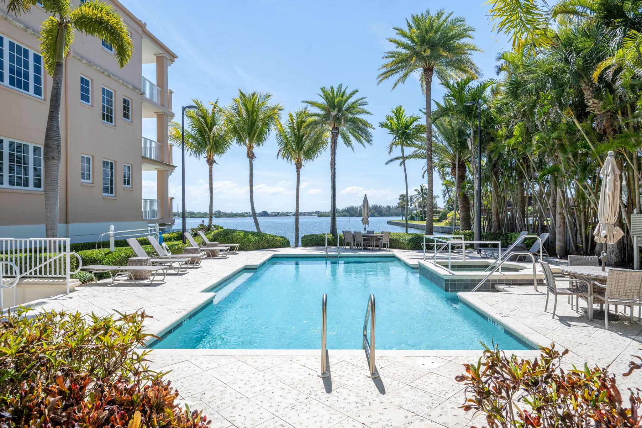 7 Royal Palm Pointe #Ph-W Vero Beach, FL 32960