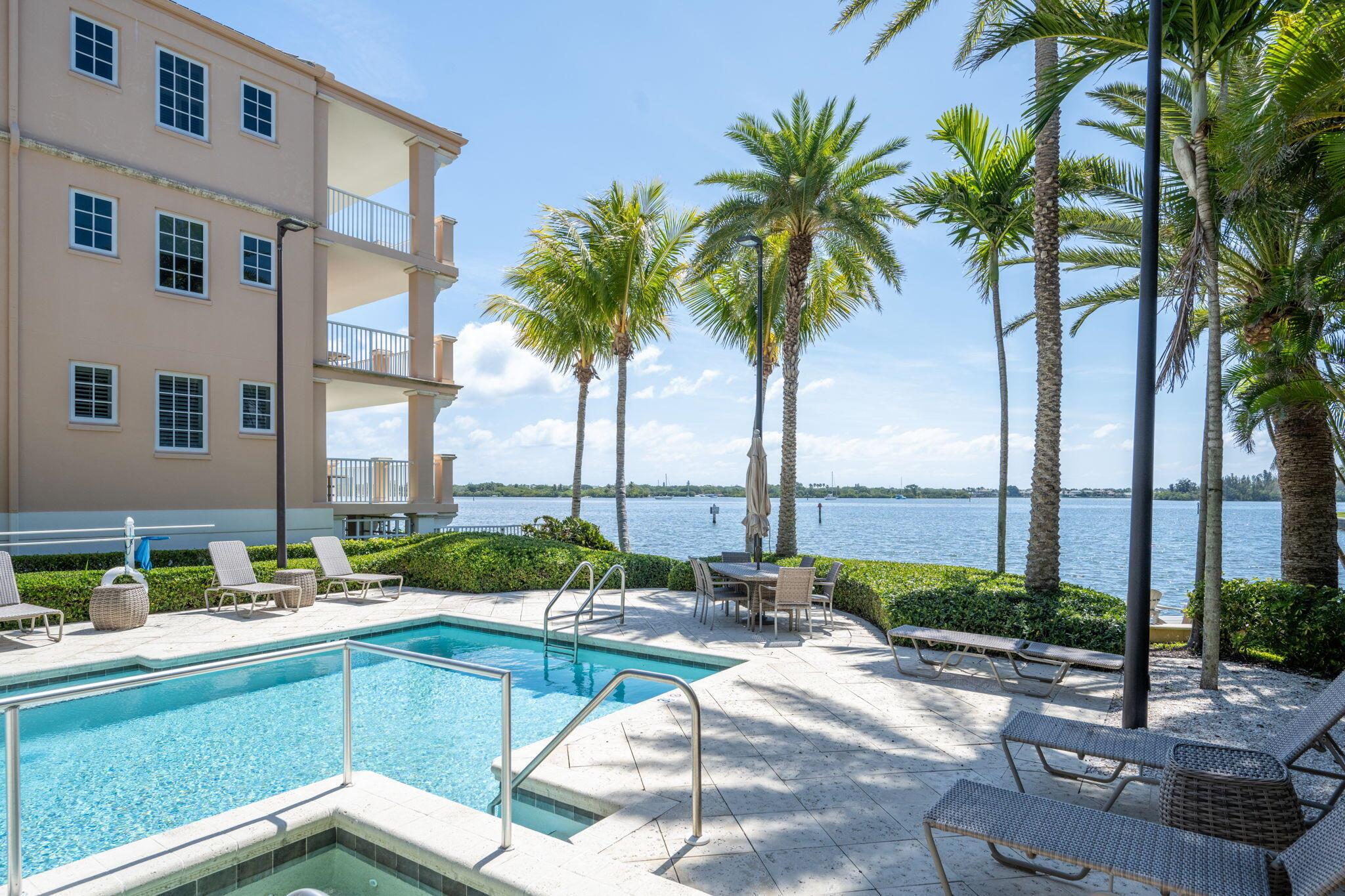 7 Royal Palm Pointe #Ph-W Vero Beach, FL 32960