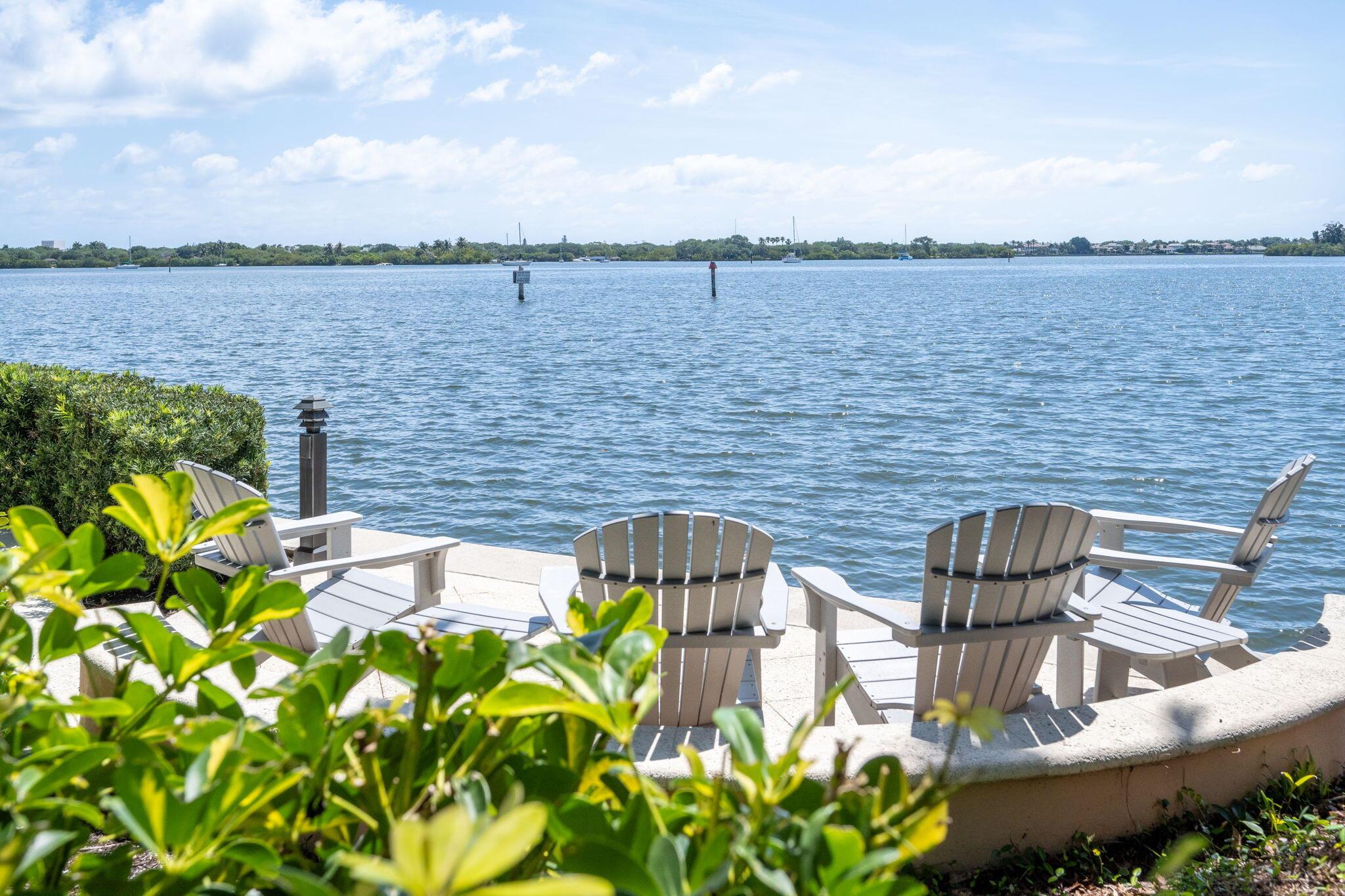 7 Royal Palm Pointe #Ph-W Vero Beach, FL 32960