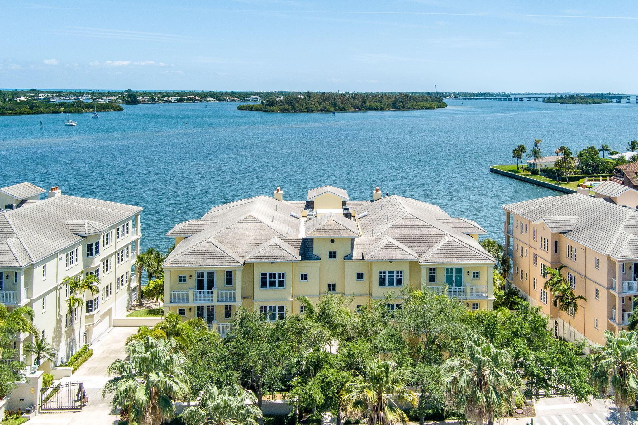 7 Royal Palm Pointe #Ph-W Vero Beach, FL 32960