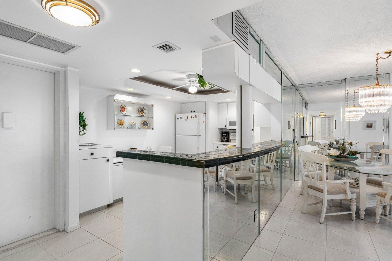 1147 Hillsboro Mile #701 Hillsboro Beach, FL 33062