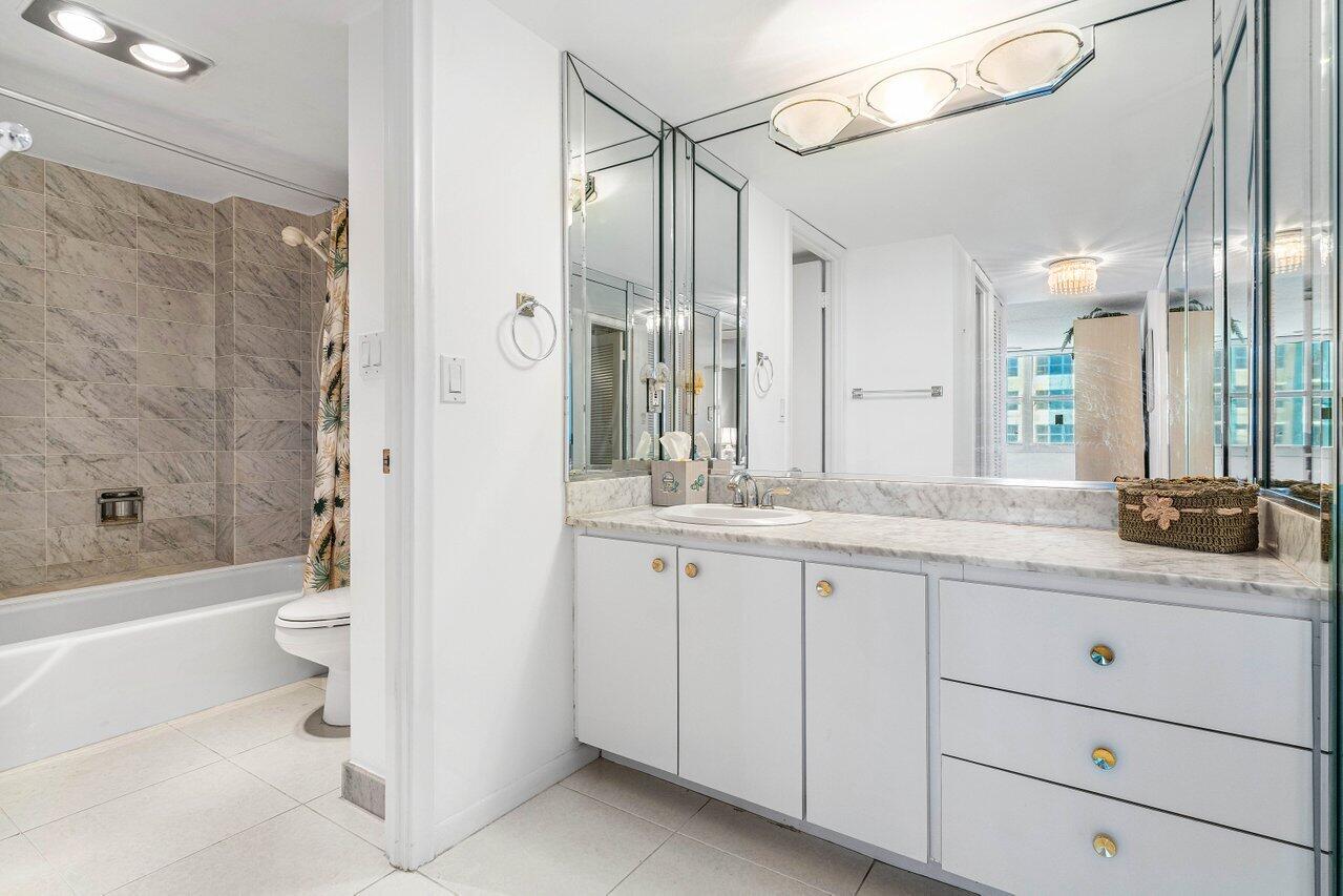 1147 Hillsboro Mile #701 Hillsboro Beach, FL 33062