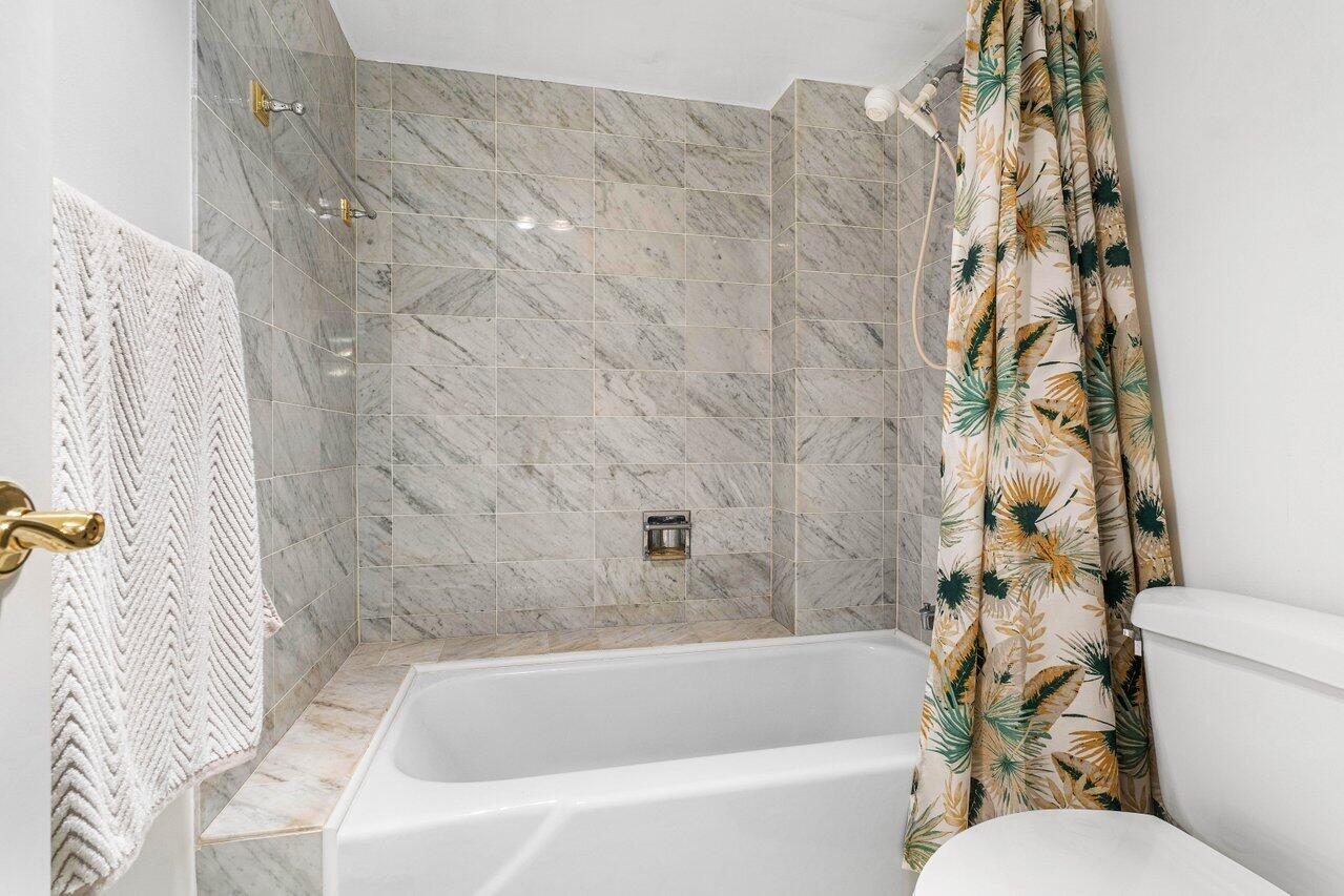 1147 Hillsboro Mile #701 Hillsboro Beach, FL 33062