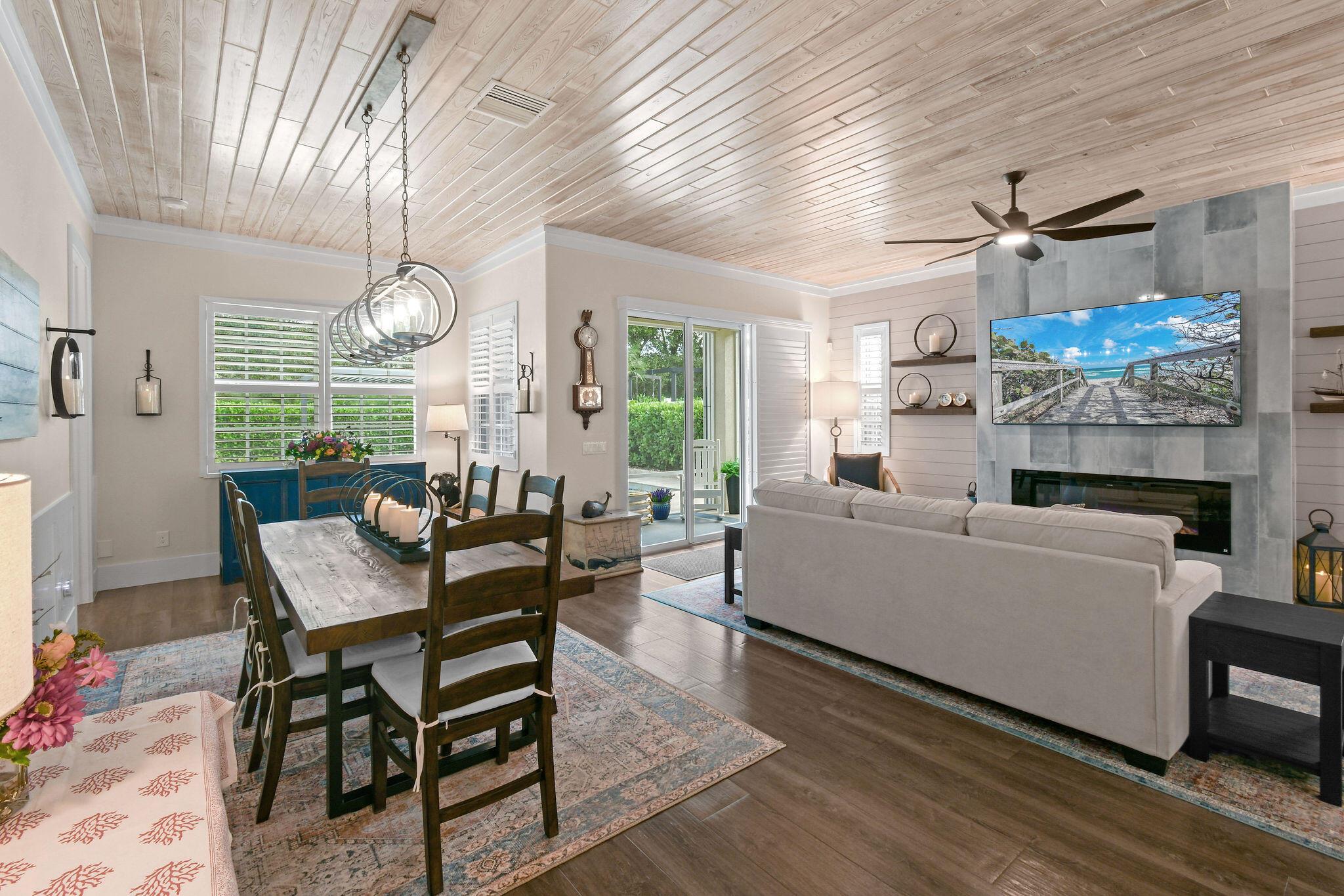 4015 Community Dr Jupiter, FL 33458