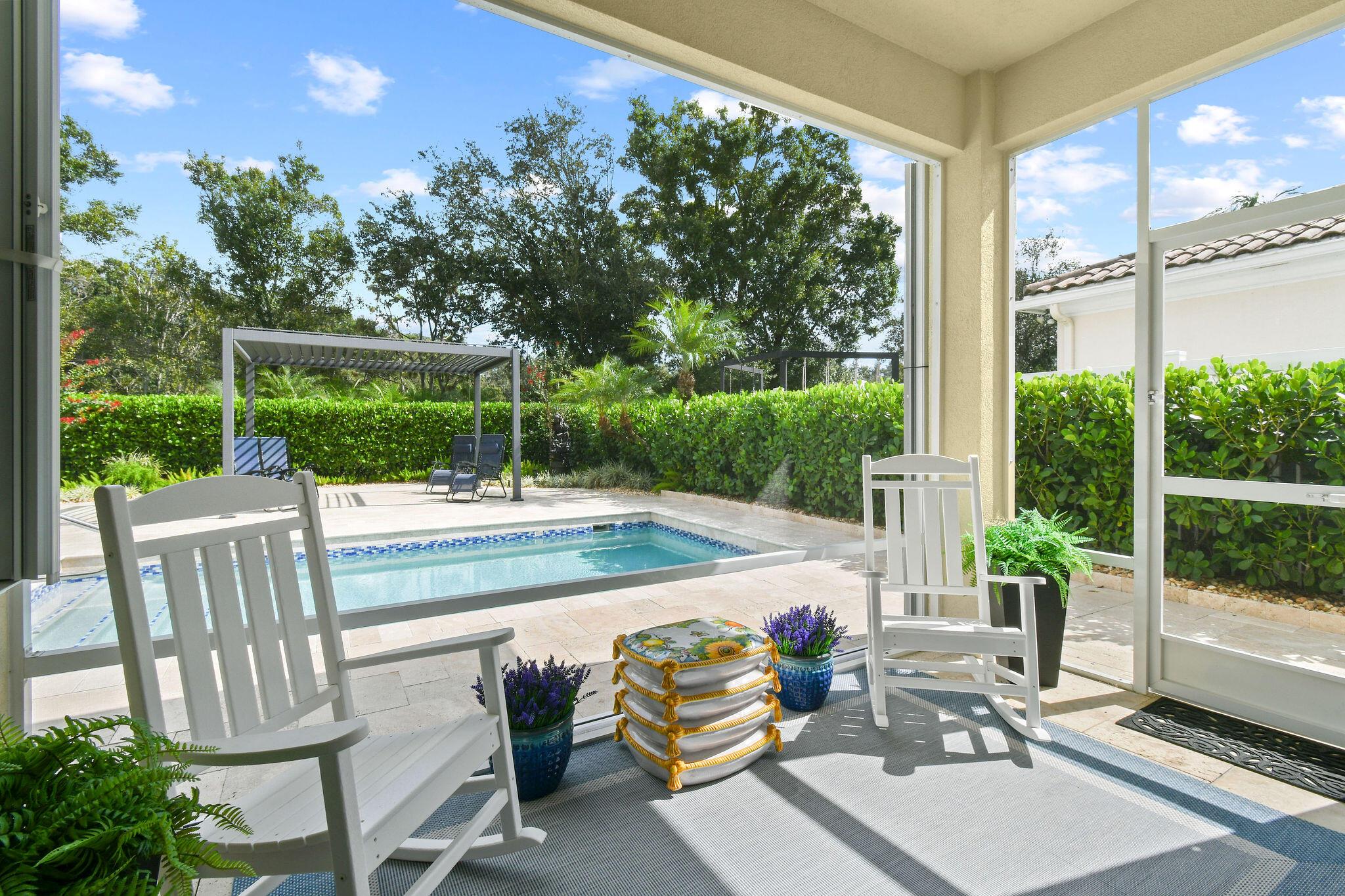 4015 Community Dr Jupiter, FL 33458