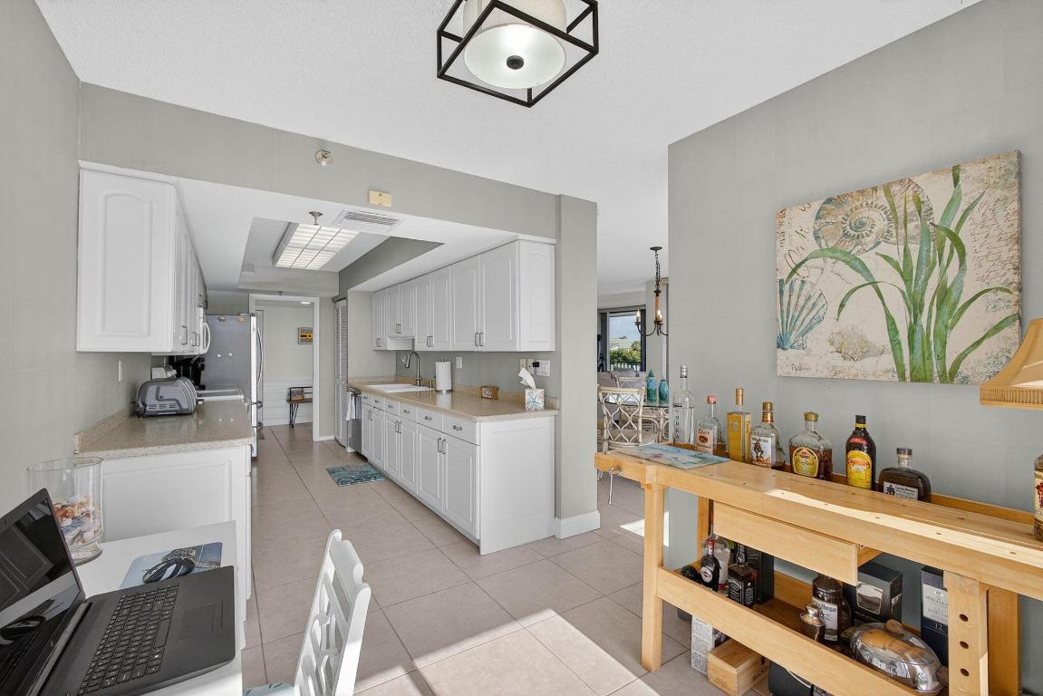 1300 S Highway A1a #201 Jupiter, FL 33477