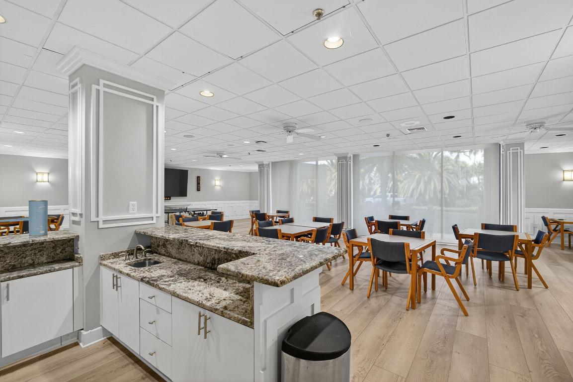 1300 S Highway A1a #201 Jupiter, FL 33477